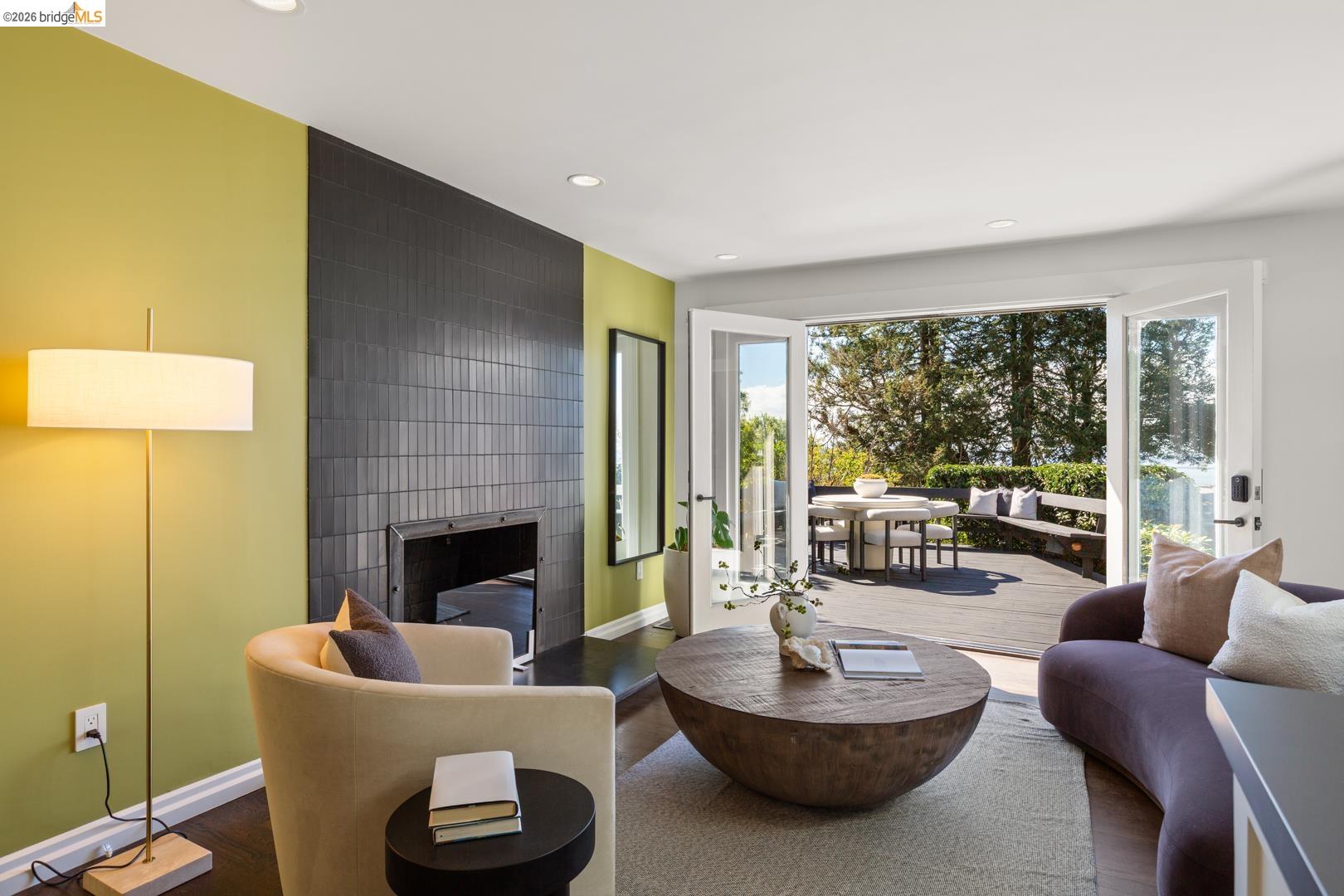 Detail Gallery Image 8 of 33 For 1119 Miller Ave, Berkeley,  CA 94708 - 4 Beds | 2 Baths