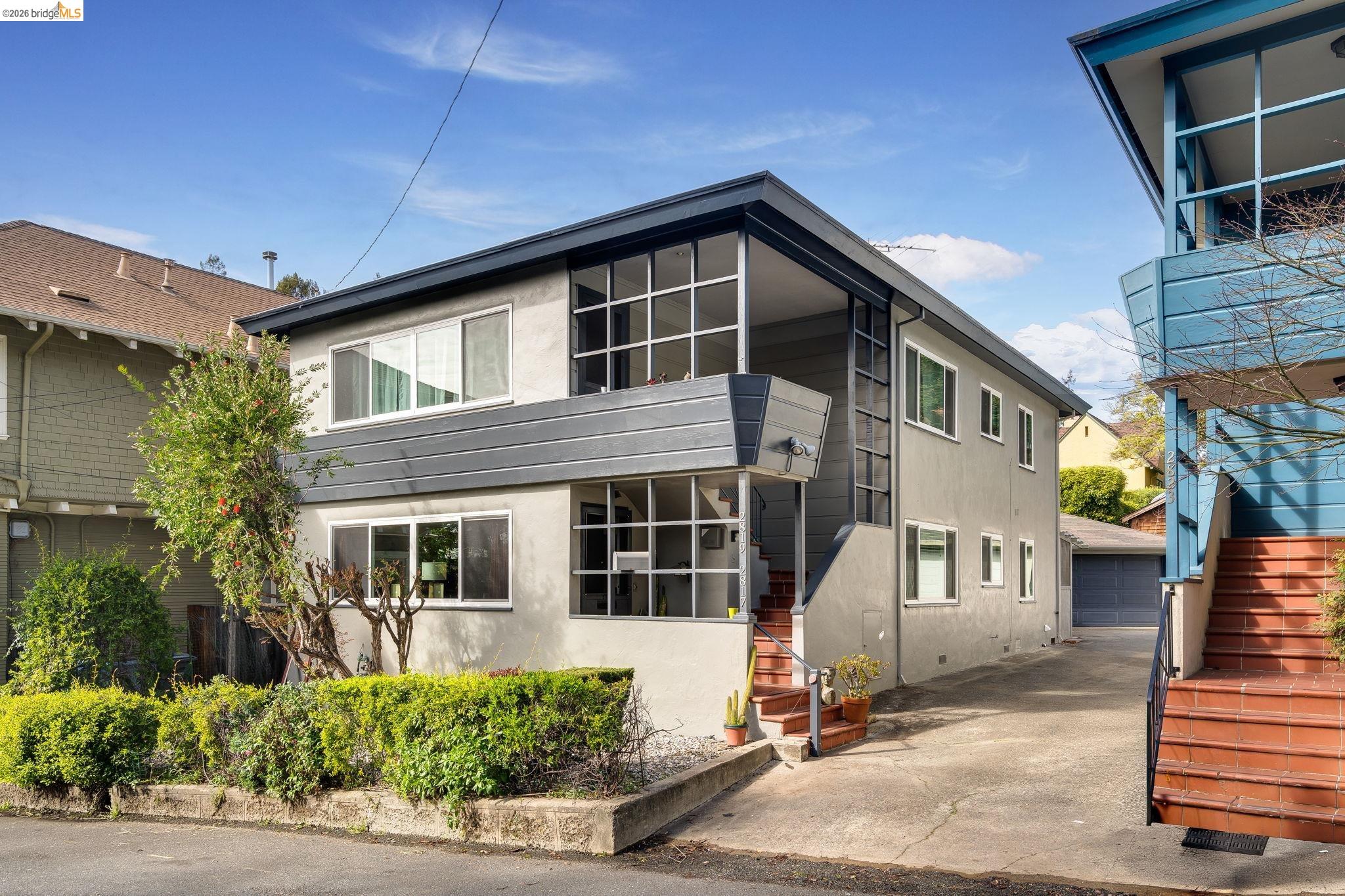 Detail Gallery Image 3 of 22 For 2817 Palm Ct, Berkeley,  CA 94705 - – Beds | – Baths