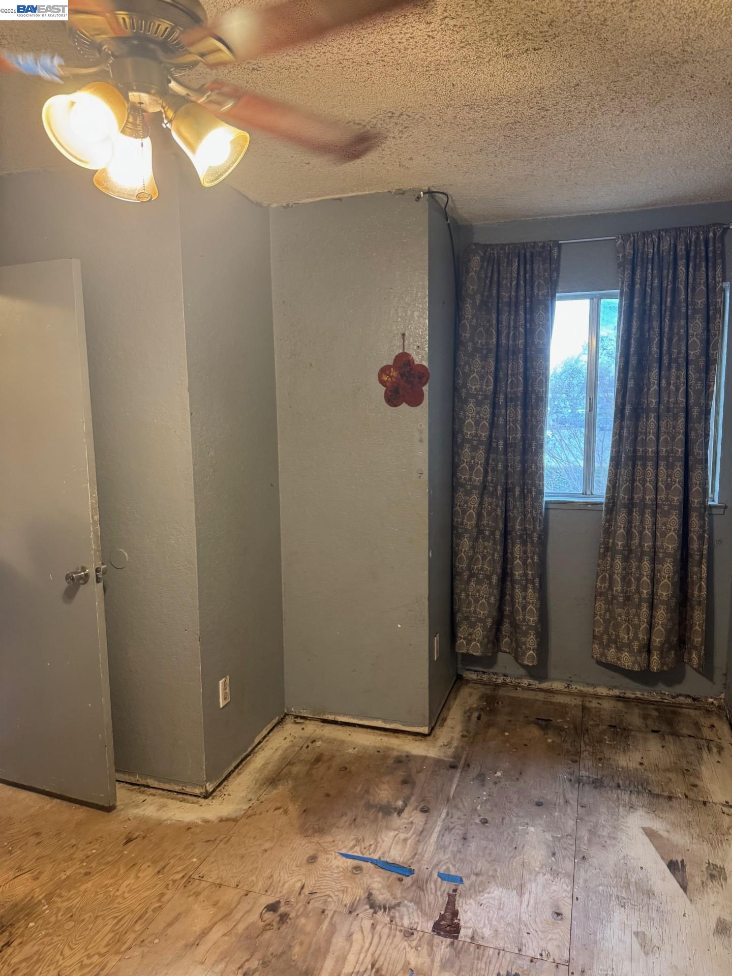 Detail Gallery Image 17 of 30 For 2116 Mt. Vernon Dr. #C,  Modesto,  CA 95350-8920 - 3 Beds | 2 Baths