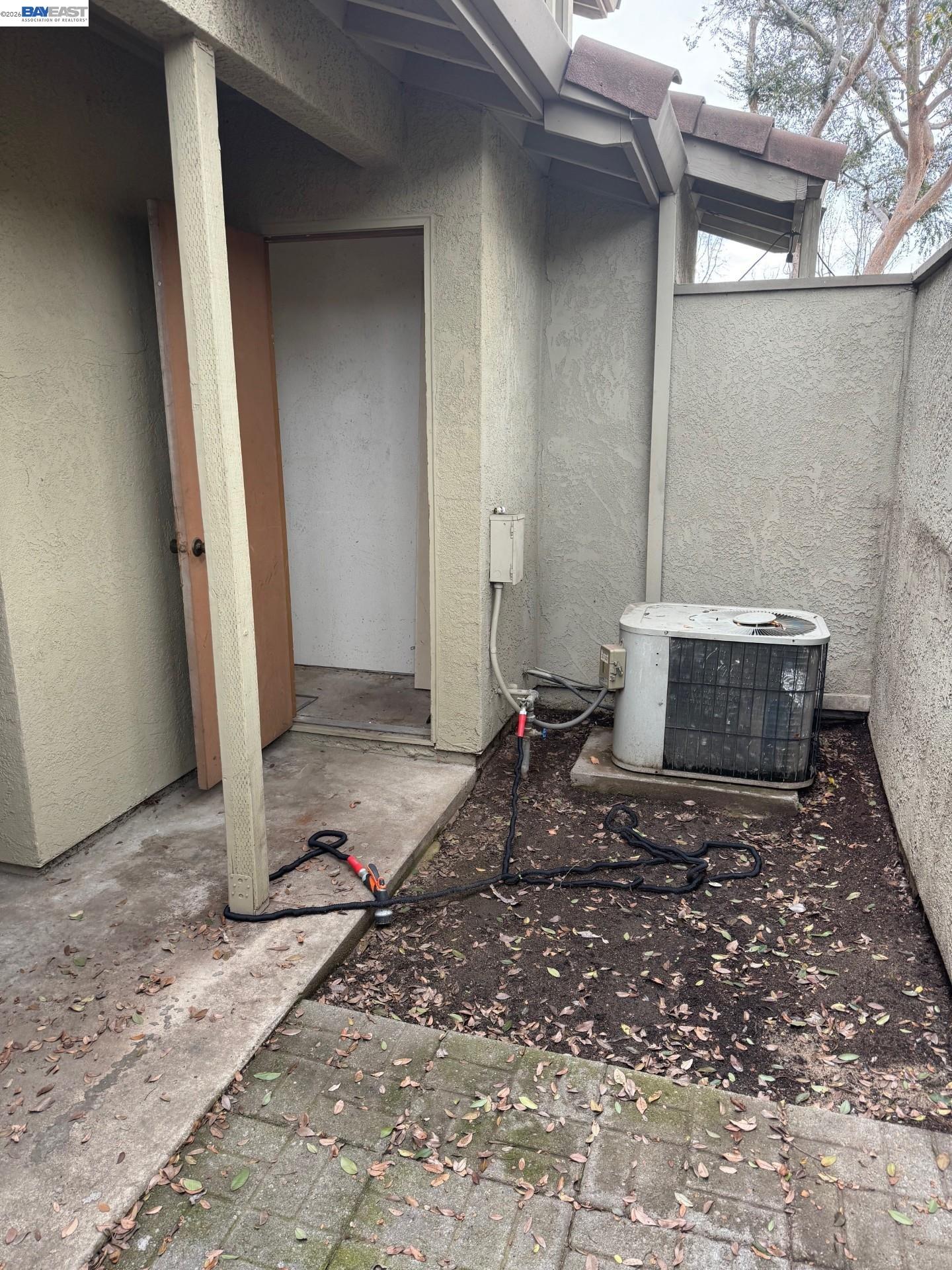 Detail Gallery Image 21 of 26 For 2116 Mt. Vernon Dr. #C,  Modesto,  CA 95350-8920 - 3 Beds | 2 Baths