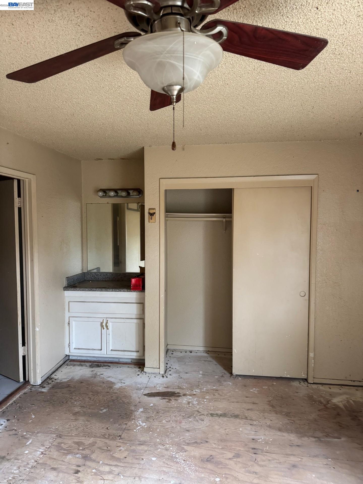 Detail Gallery Image 23 of 30 For 2116 Mt. Vernon Dr. #C,  Modesto,  CA 95350-8920 - 3 Beds | 2 Baths