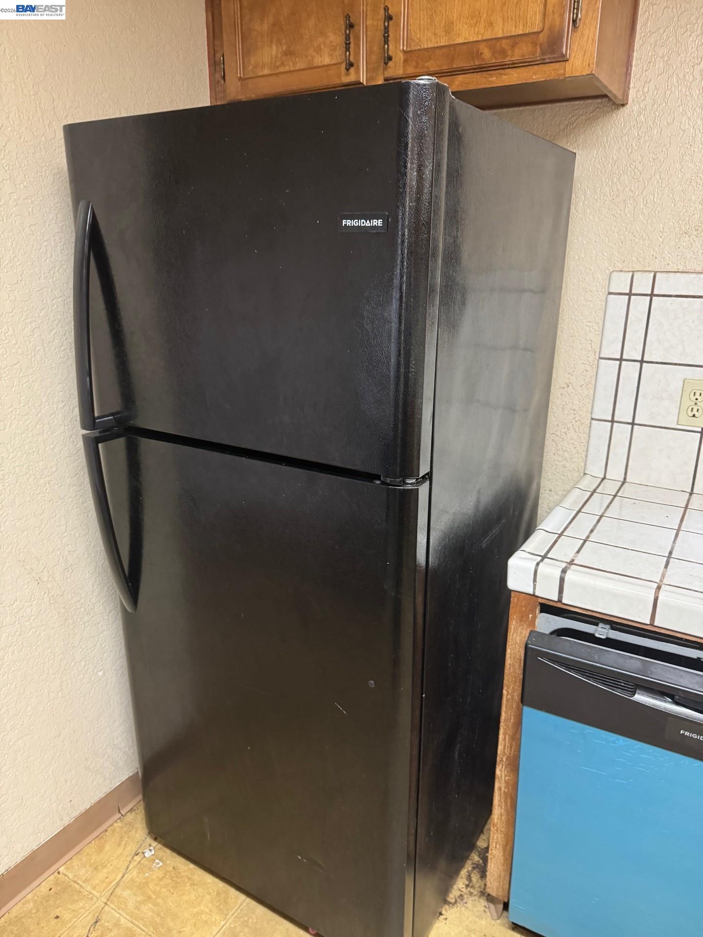 Detail Gallery Image 10 of 30 For 2116 Mt. Vernon Dr. #C,  Modesto,  CA 95350-8920 - 3 Beds | 2 Baths