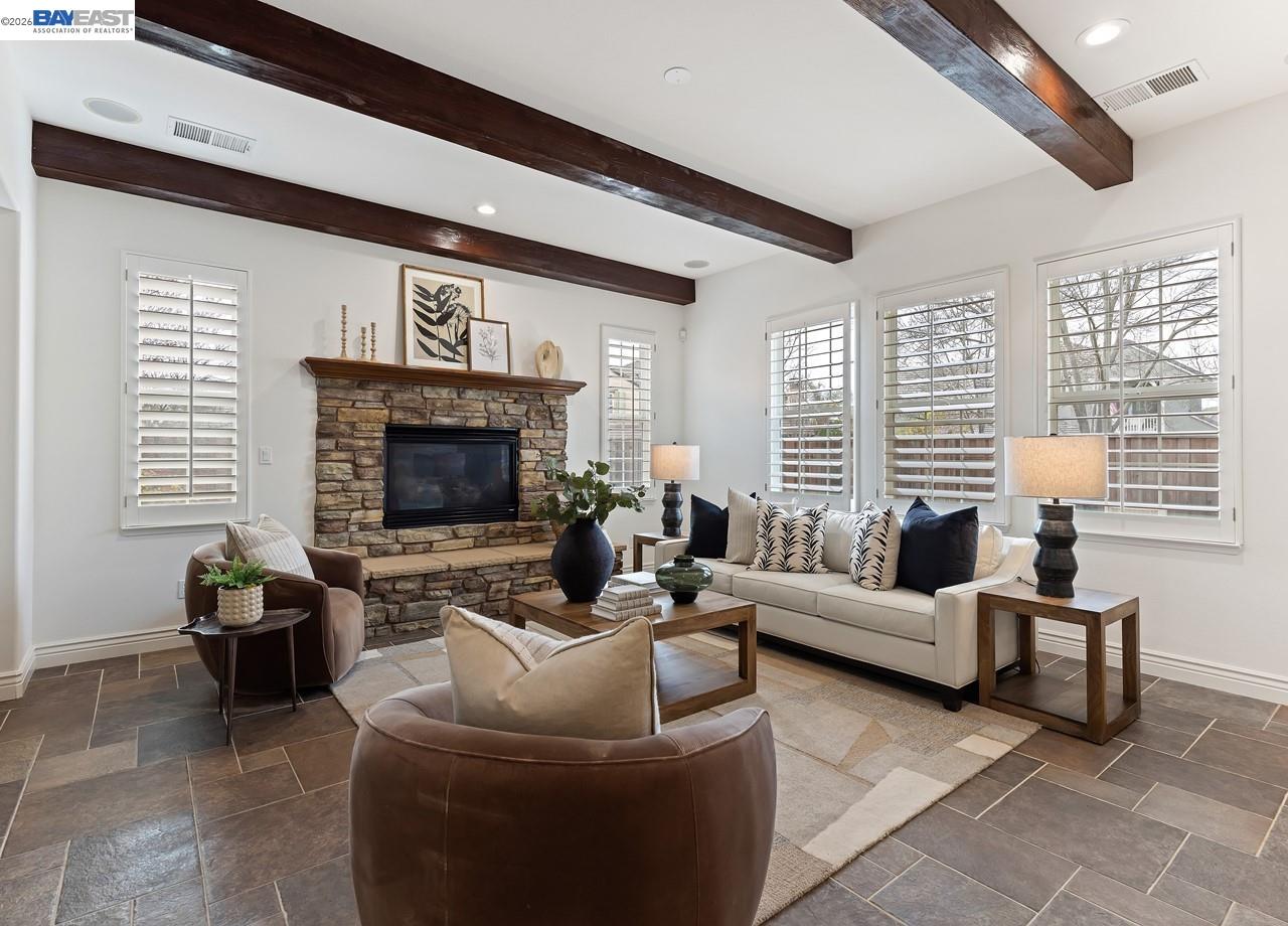 Detail Gallery Image 12 of 60 For 301 Friesian Ct, Danville,  CA 94506 - 4 Beds | 4/1 Baths