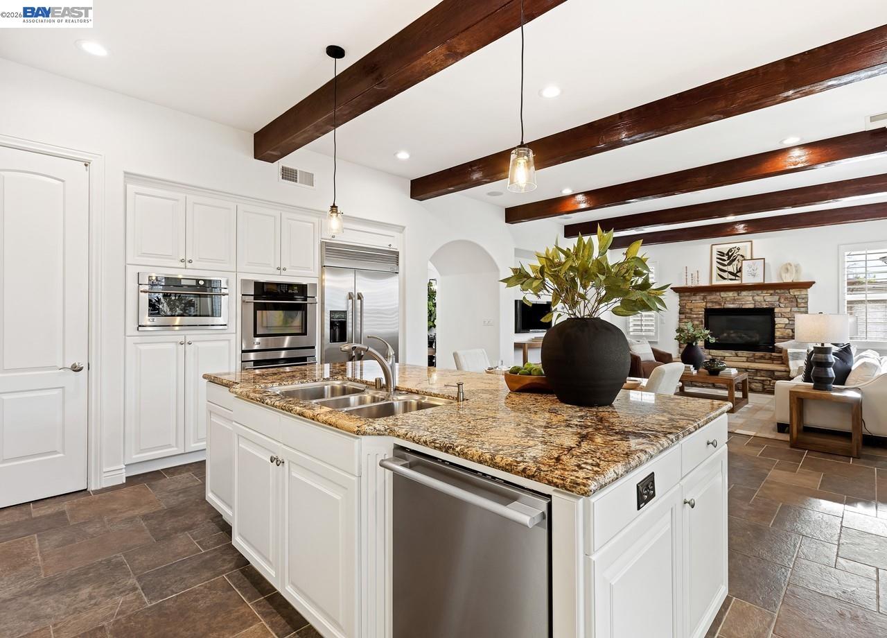 Detail Gallery Image 18 of 60 For 301 Friesian Ct, Danville,  CA 94506 - 4 Beds | 4/1 Baths