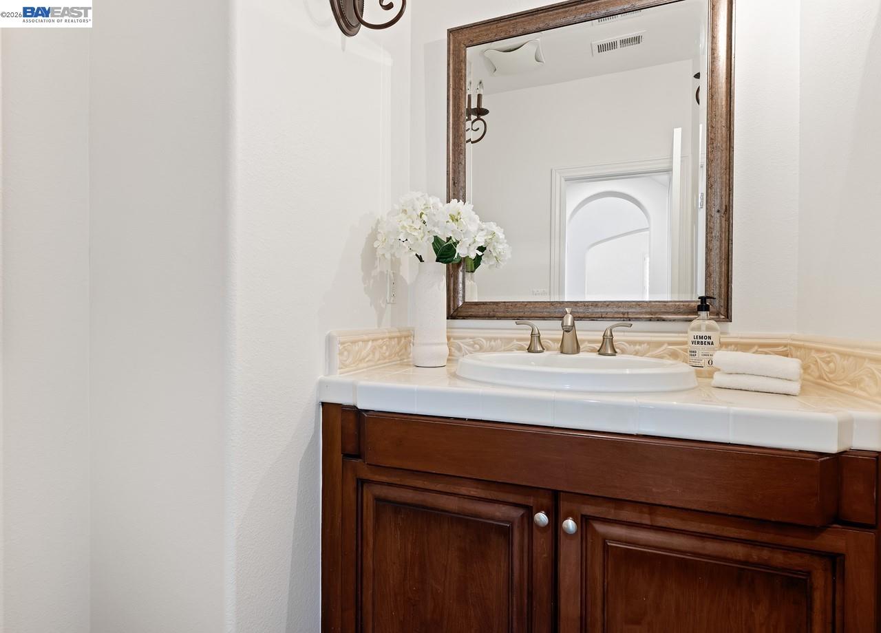 Detail Gallery Image 21 of 60 For 301 Friesian Ct, Danville,  CA 94506 - 4 Beds | 4/1 Baths