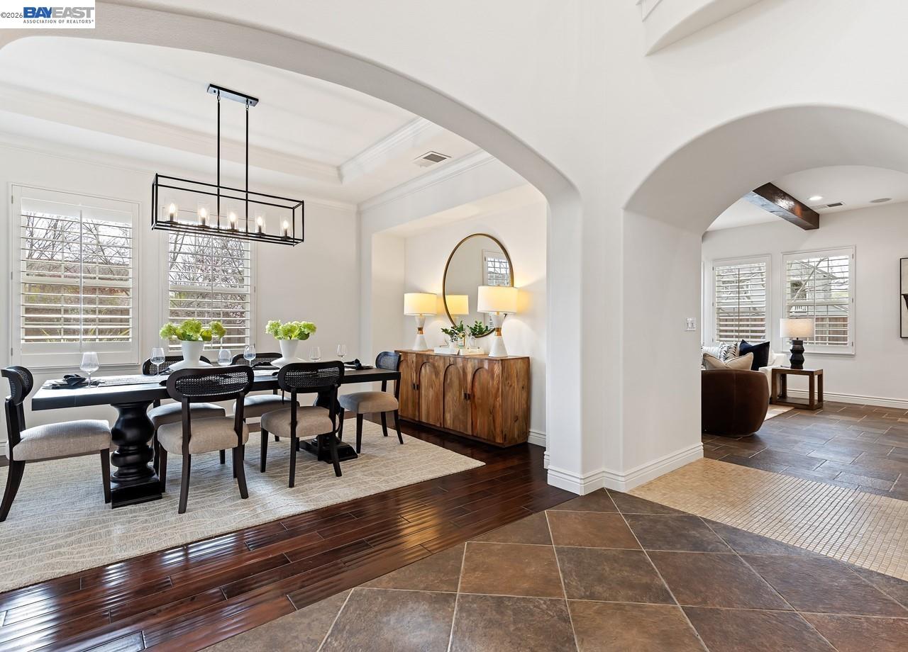 Detail Gallery Image 9 of 60 For 301 Friesian Ct, Danville,  CA 94506 - 4 Beds | 4/1 Baths