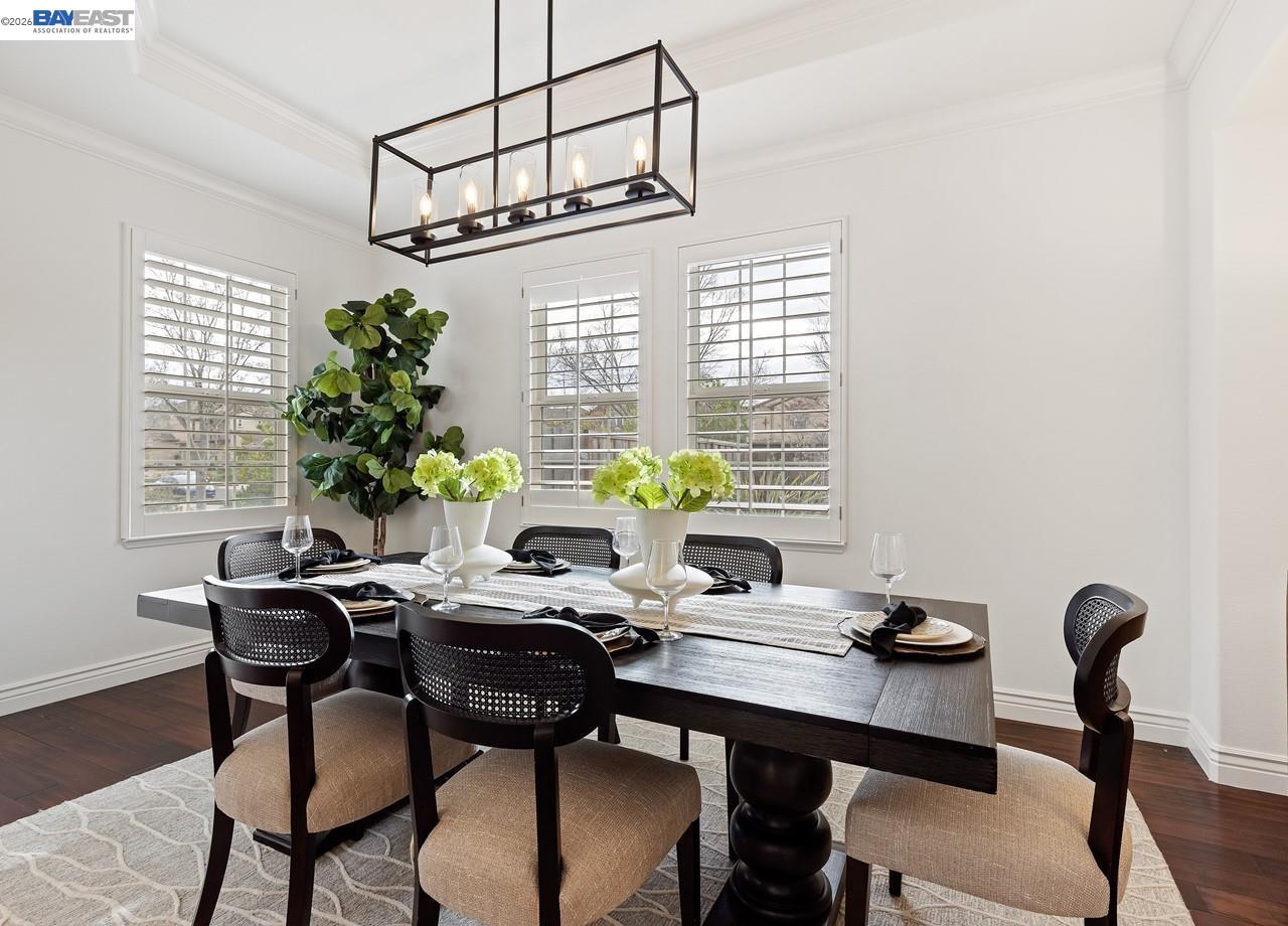 Detail Gallery Image 10 of 60 For 301 Friesian Ct, Danville,  CA 94506 - 4 Beds | 4/1 Baths