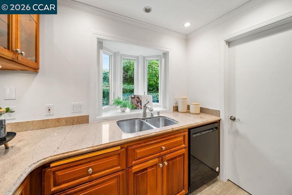 Detail Gallery Image 13 of 48 For 1506 N El Camino Dr, Clayton,  CA 94517 - 3 Beds | 2 Baths