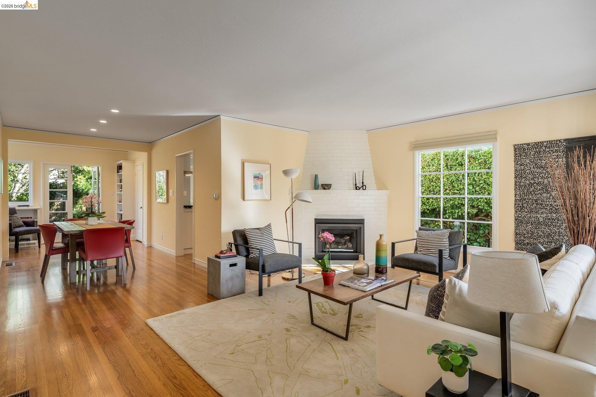 Detail Gallery Image 6 of 40 For 265 Purdue Ave, Kensington,  CA 94708 - 2 Beds | 2 Baths