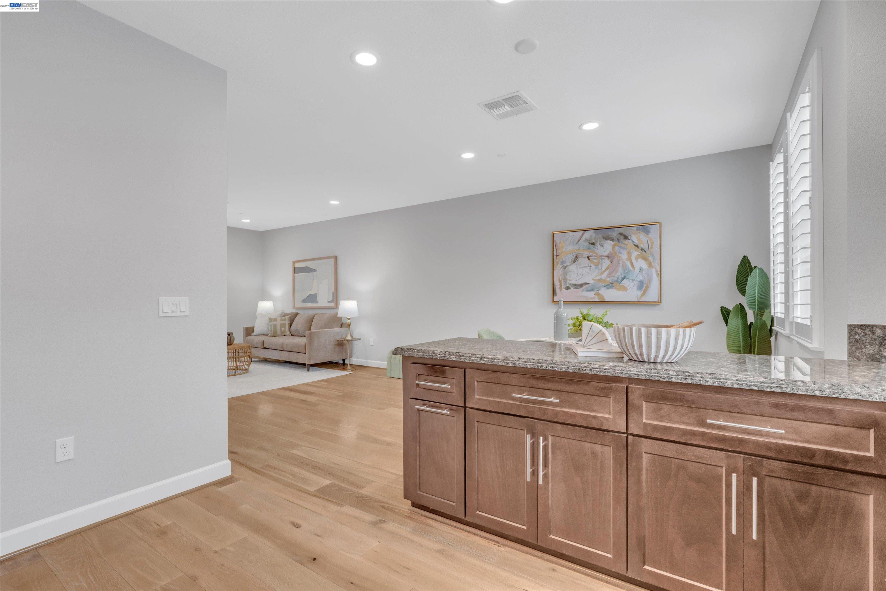 Photo #7: 41125102 Listing: Photo #7