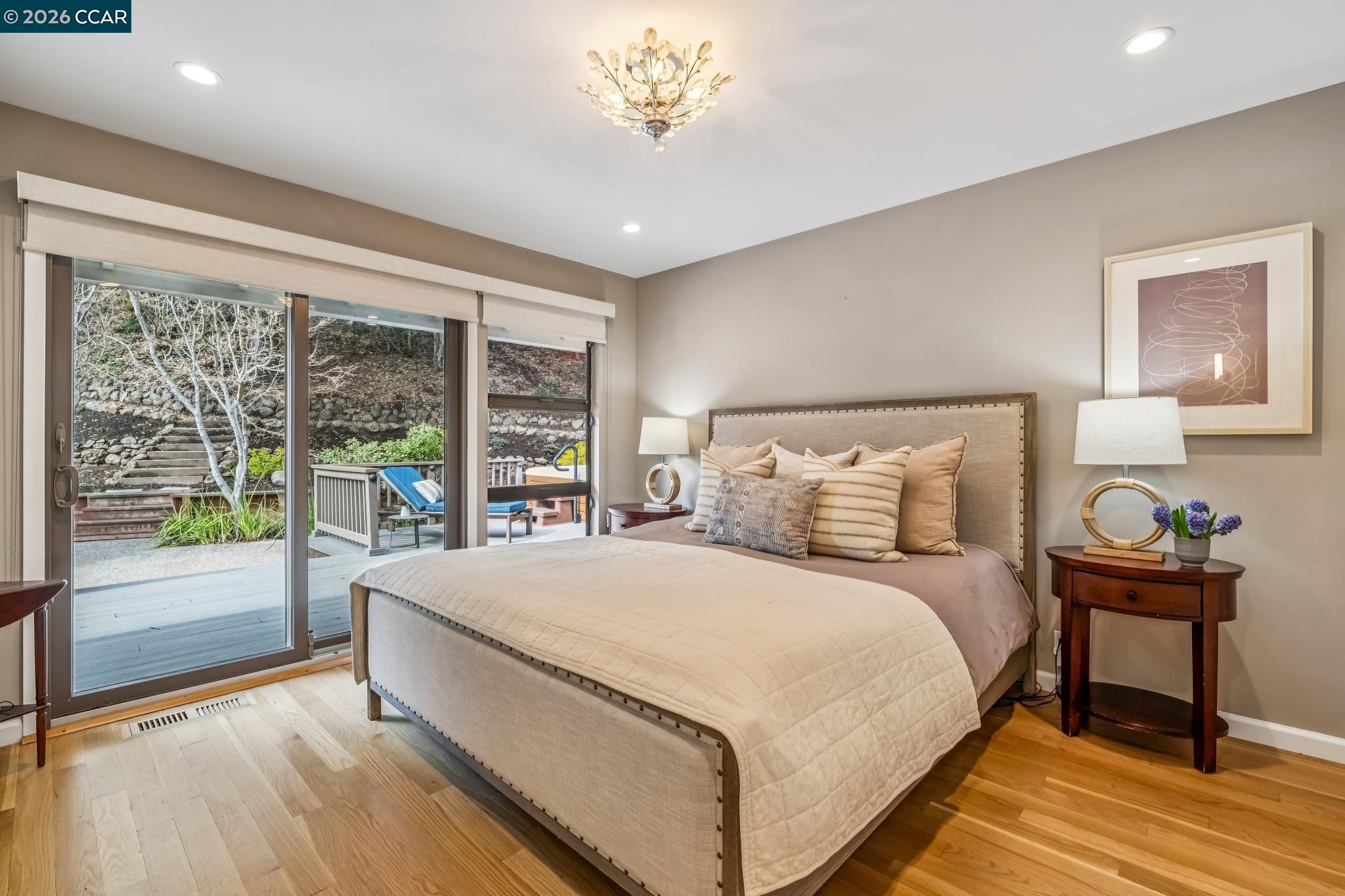 Detail Gallery Image 35 of 58 For 147 Amber Valley Dr, Orinda,  CA 94563 - 4 Beds | 4 Baths