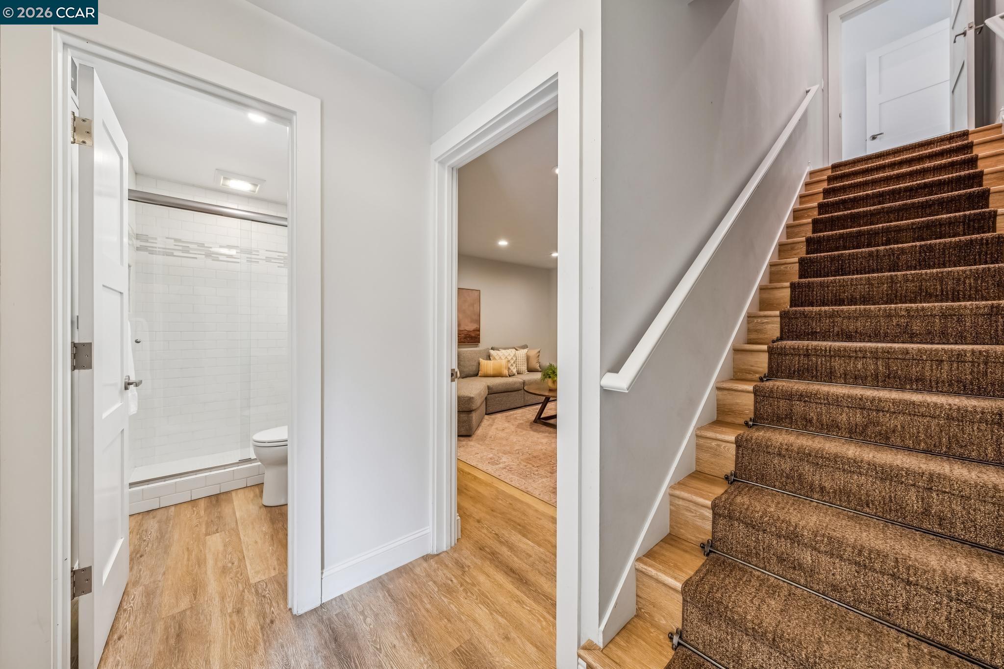 Detail Gallery Image 42 of 58 For 147 Amber Valley Dr, Orinda,  CA 94563 - 4 Beds | 4 Baths