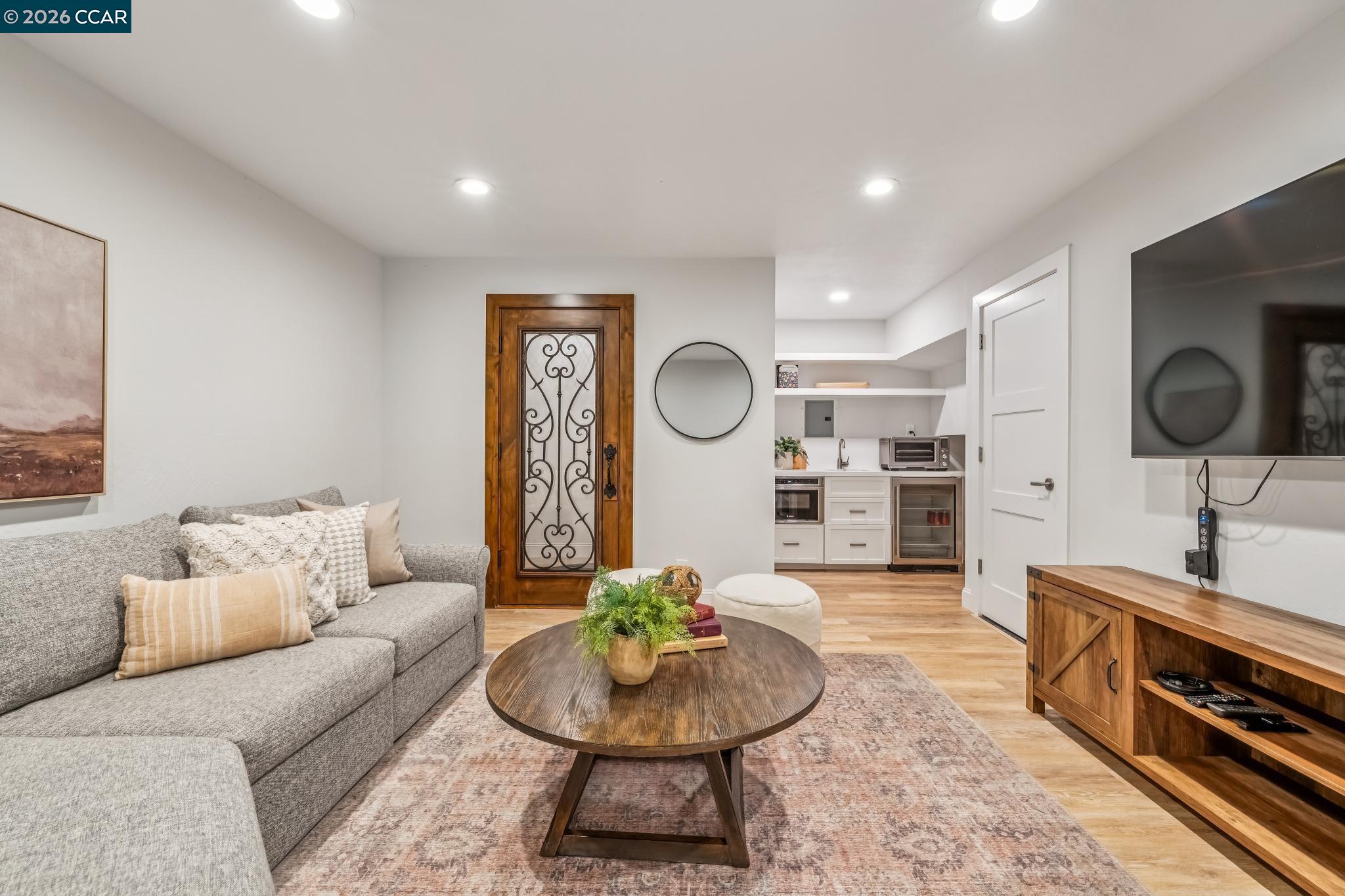 Detail Gallery Image 47 of 58 For 147 Amber Valley Dr, Orinda,  CA 94563 - 4 Beds | 4 Baths