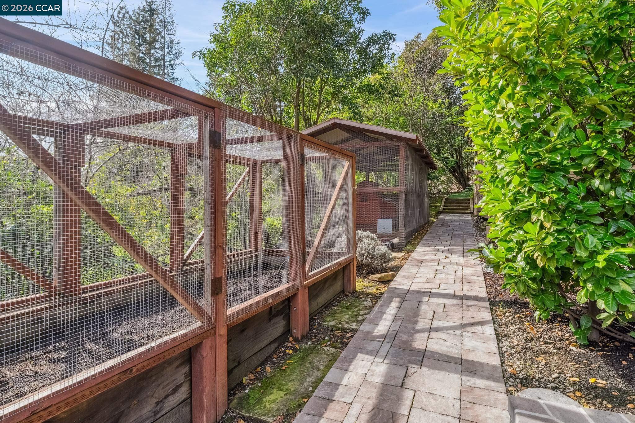 Detail Gallery Image 54 of 58 For 147 Amber Valley Dr, Orinda,  CA 94563 - 4 Beds | 4 Baths