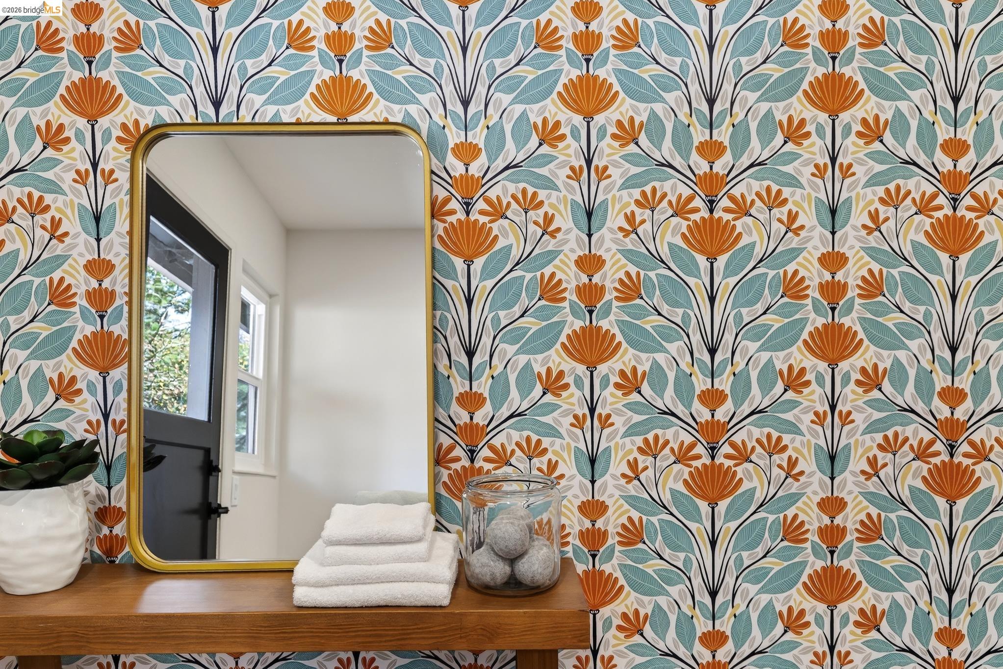 Detail Gallery Image 24 of 59 For 5914 Thornhill Drive, Oakland,  CA 94611 - 3 Beds | 2 Baths