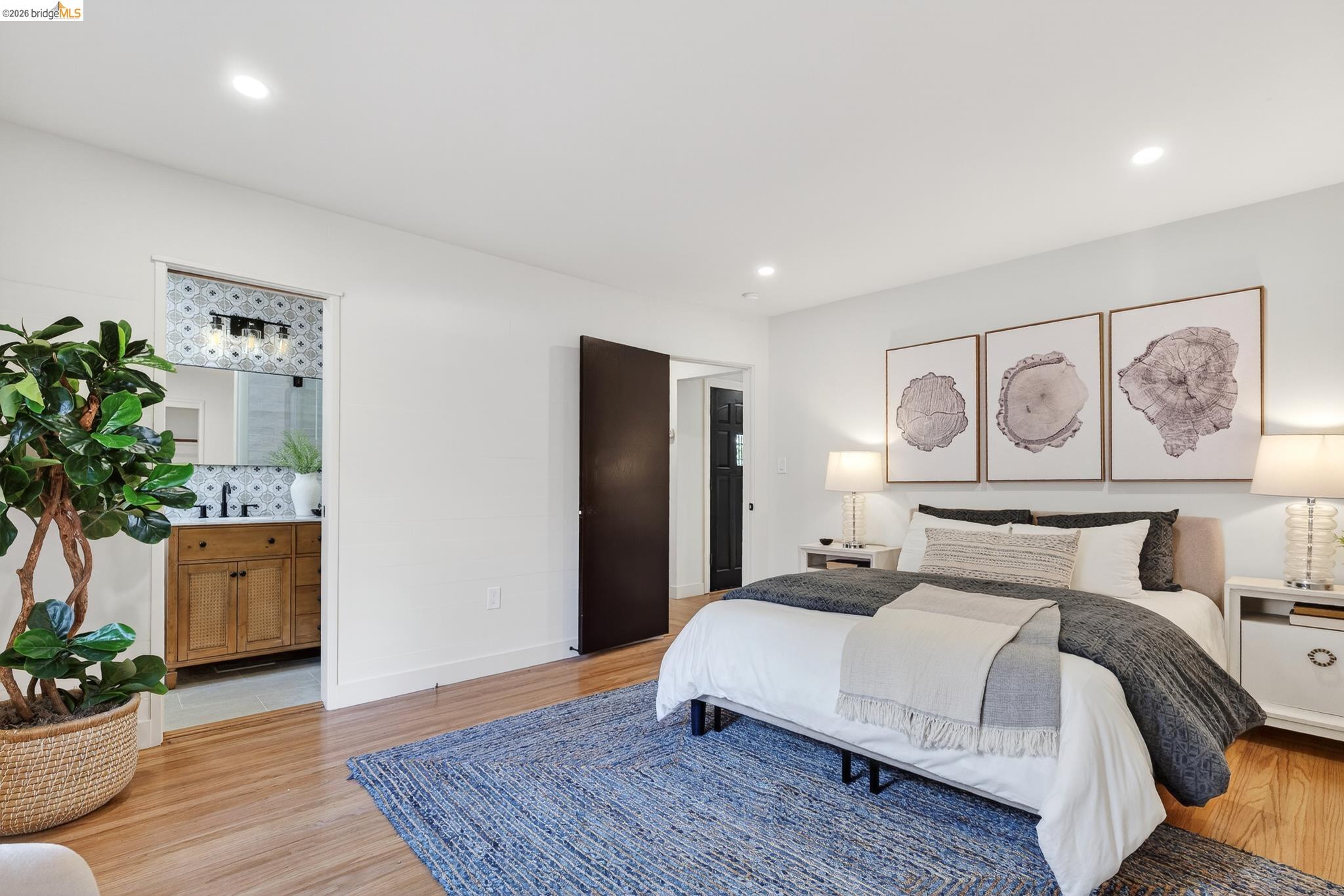 Detail Gallery Image 42 of 59 For 5914 Thornhill Drive, Oakland,  CA 94611 - 3 Beds | 2 Baths