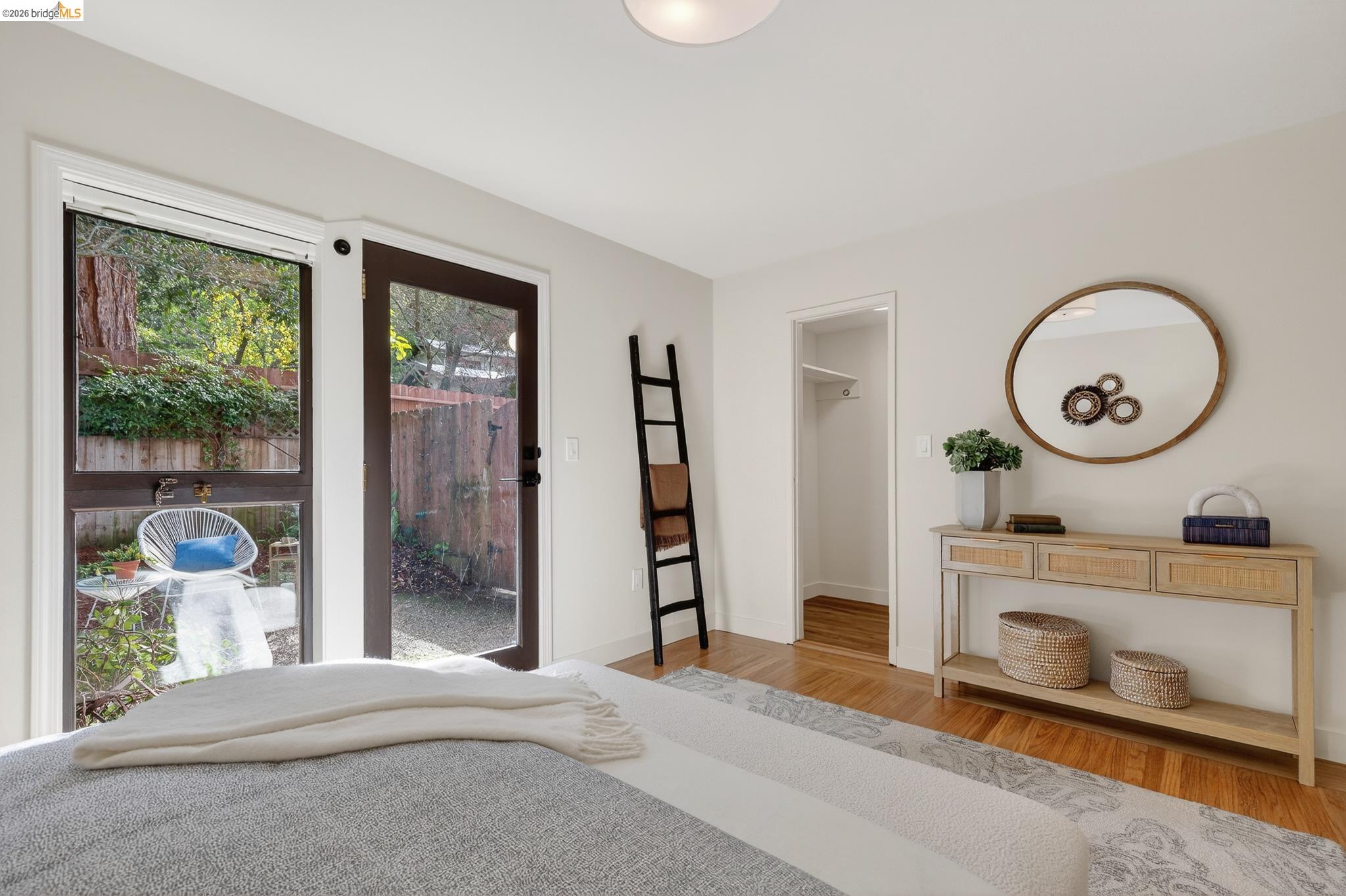 Detail Gallery Image 50 of 59 For 5914 Thornhill Drive, Oakland,  CA 94611 - 3 Beds | 2 Baths