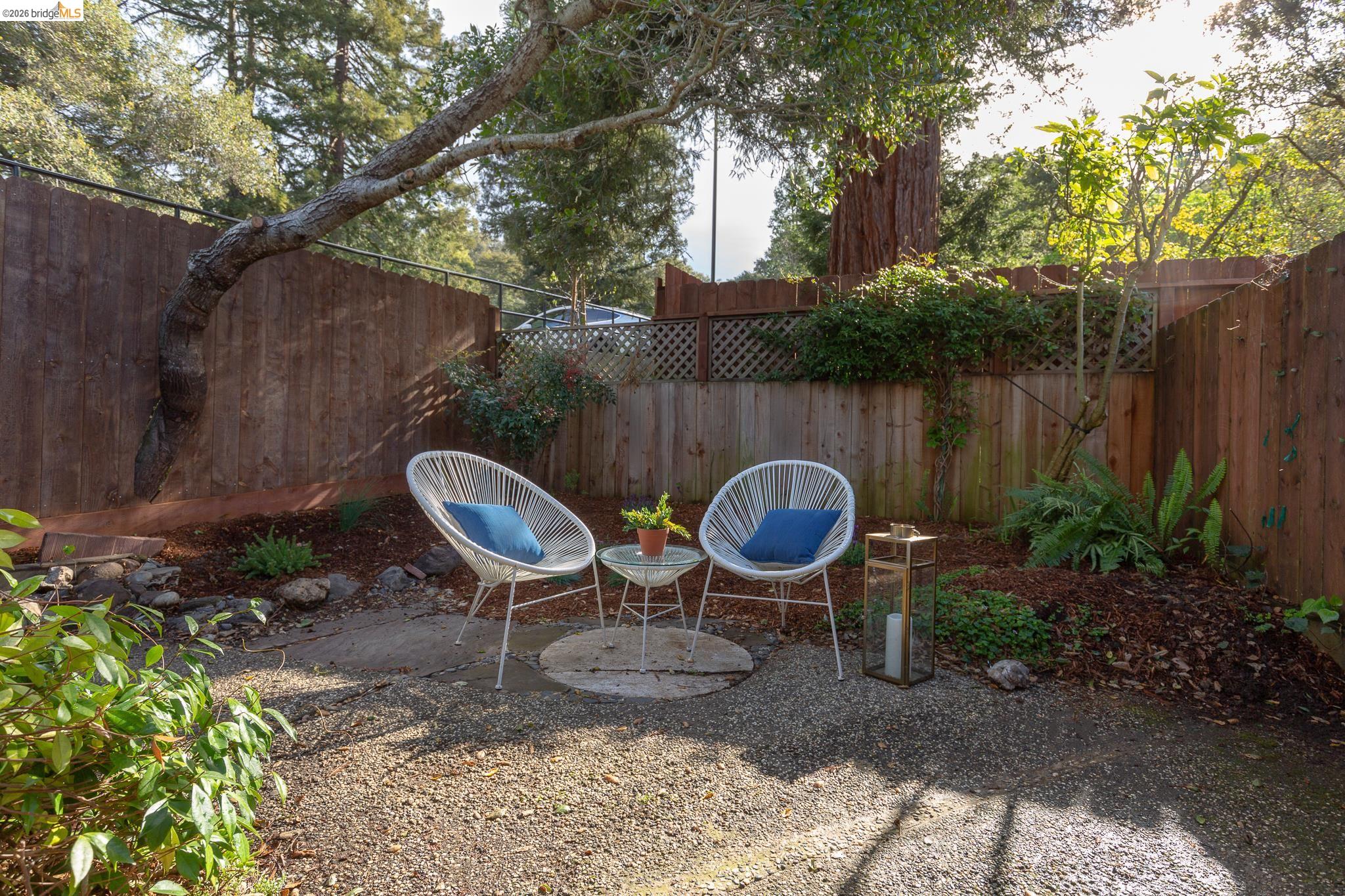 Detail Gallery Image 51 of 59 For 5914 Thornhill Drive, Oakland,  CA 94611 - 3 Beds | 2 Baths