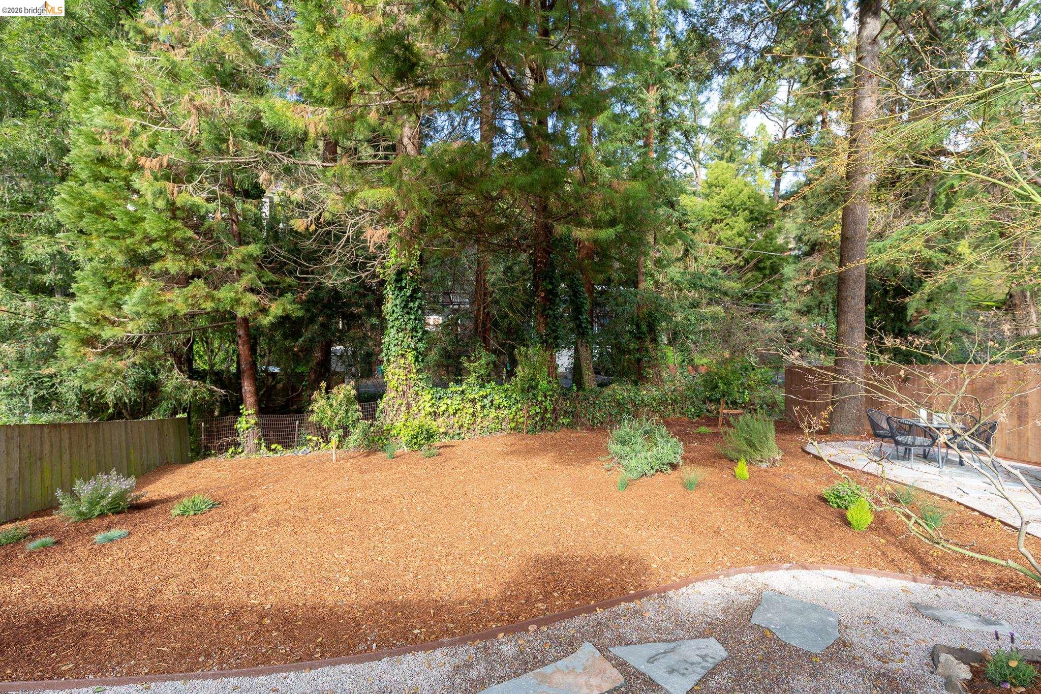 Detail Gallery Image 54 of 59 For 5914 Thornhill Drive, Oakland,  CA 94611 - 3 Beds | 2 Baths