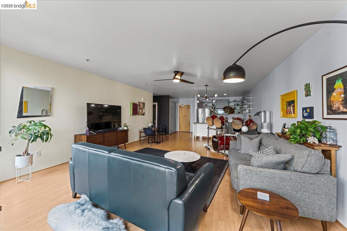 Photo #2: 41125105 Listing: Photo #2