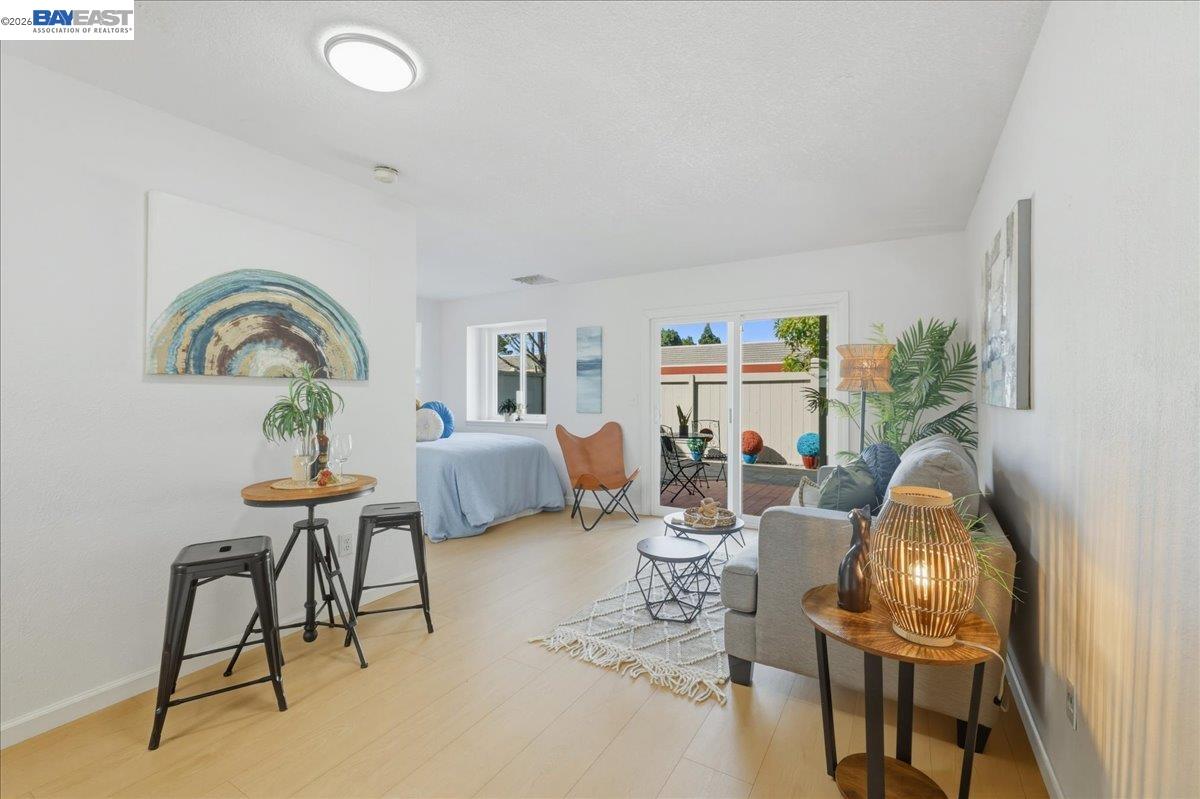 Photo #2: 41125106 Listing: Photo #2