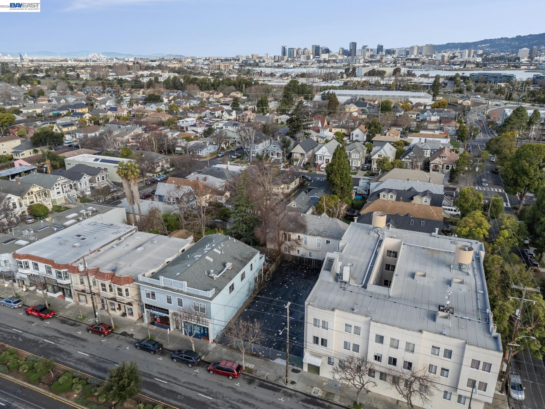 Detail Gallery Image 5 of 10 For 1217 Lincoln Avenue, Alameda,  CA 94501 - – Beds | – Baths