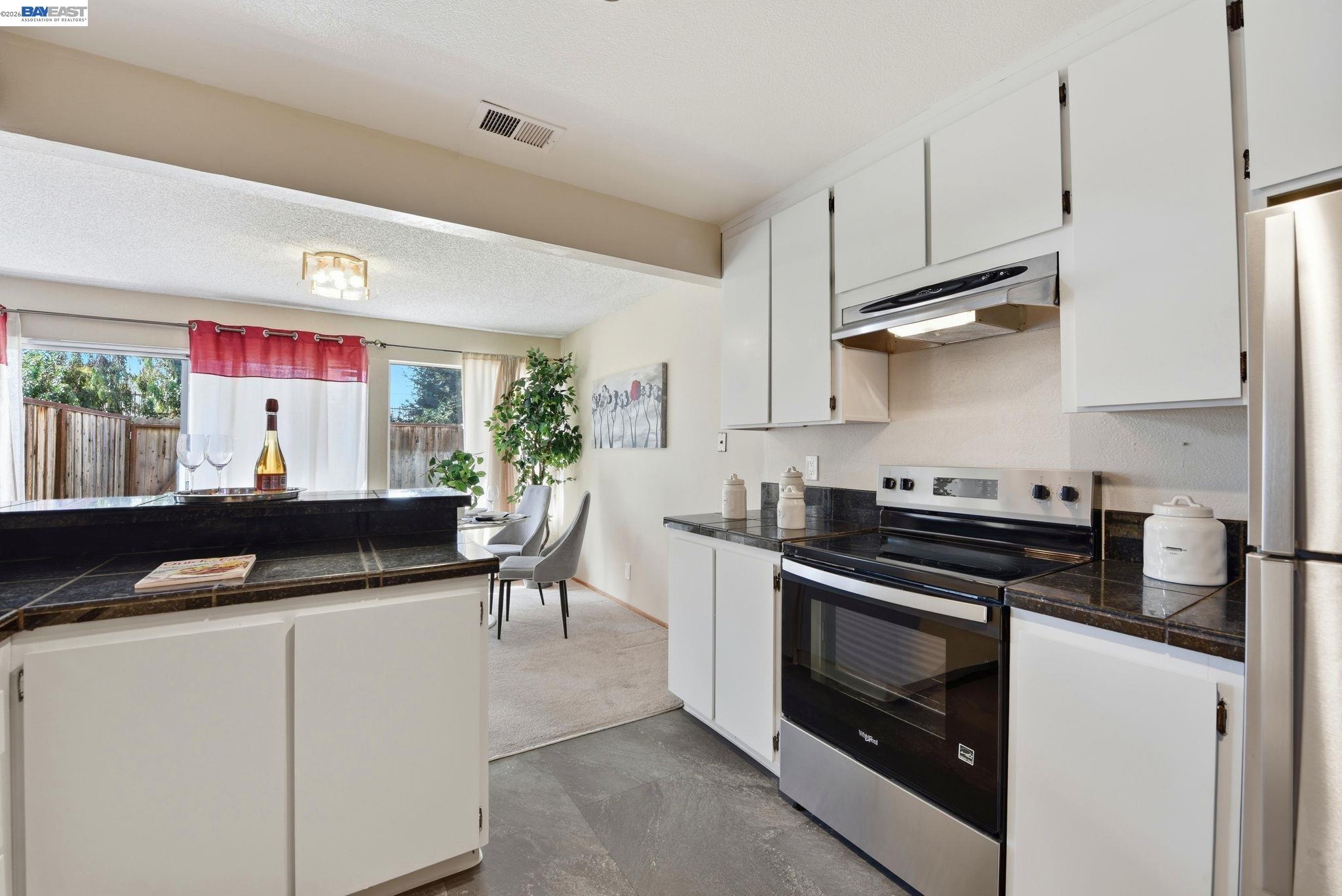 Photo #14: 41125108 Listing: Photo #14