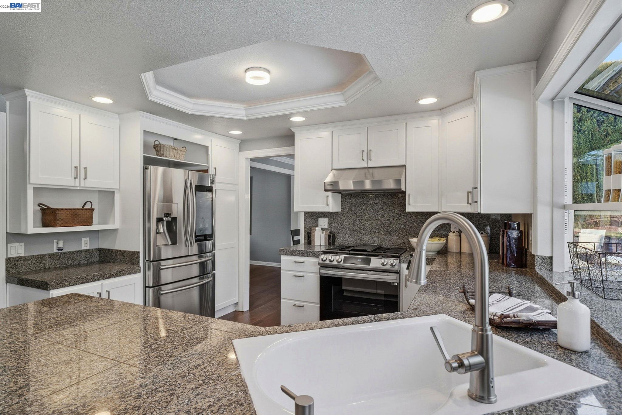Detail Gallery Image 16 of 51 For 4823 Pipit Court, Pleasanton,  CA 94566 - 5 Beds | 2/1 Baths
