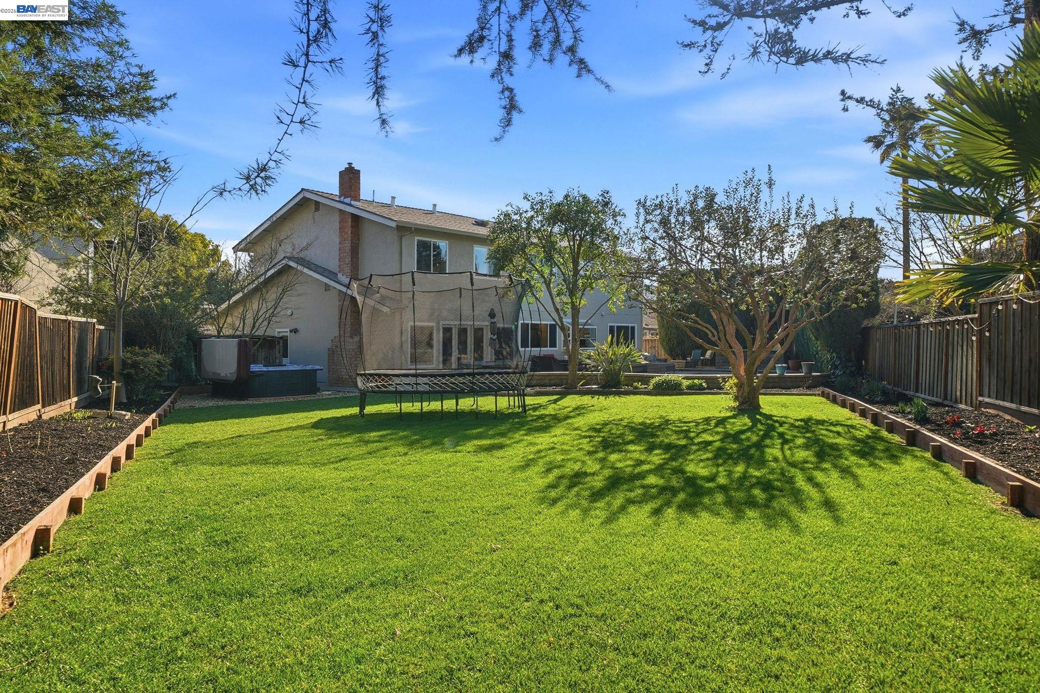 Detail Gallery Image 21 of 51 For 4823 Pipit Court, Pleasanton,  CA 94566 - 5 Beds | 2/1 Baths