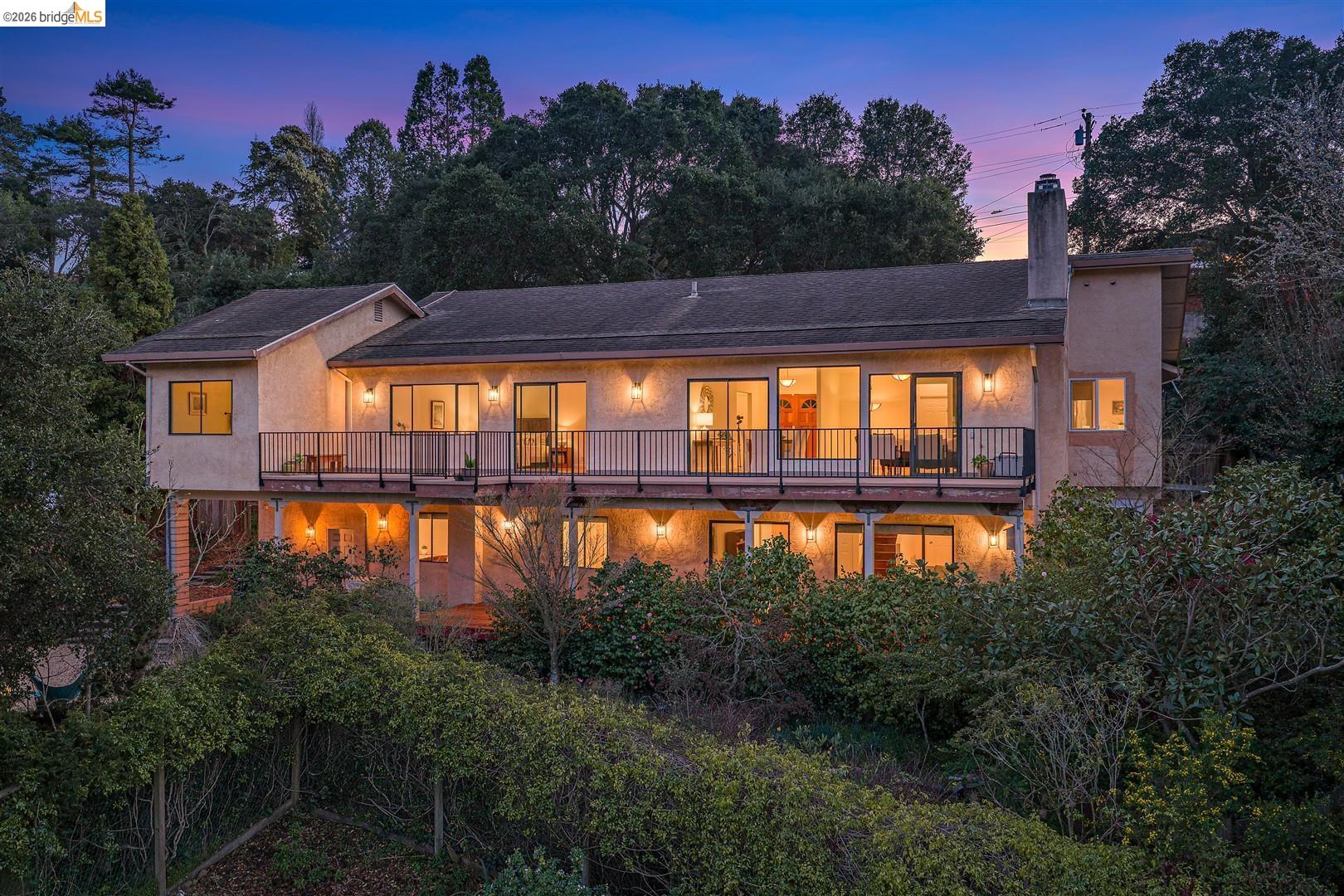 Front Image Thumbnail for EB41125111