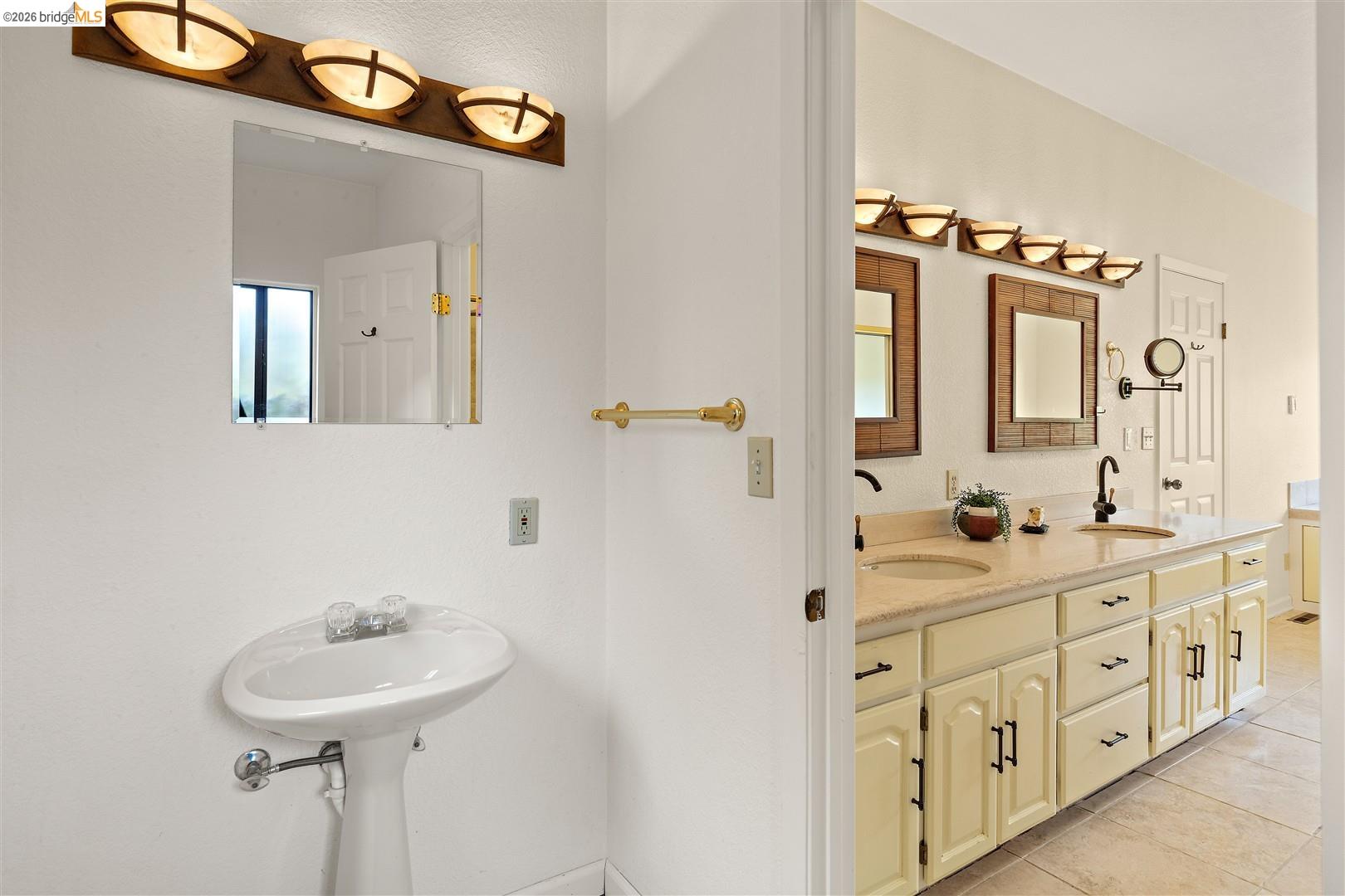 Detail Gallery Image 29 of 60 For 6065 Dimm Way, Richmond,  CA 94805 - 5 Beds | 4/1 Baths