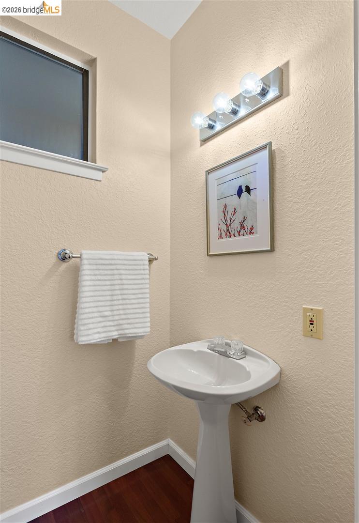 Detail Gallery Image 43 of 60 For 6065 Dimm Way, Richmond,  CA 94805 - 5 Beds | 4/1 Baths