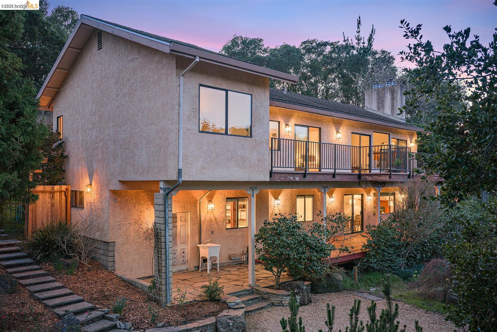 Detail Gallery Image 46 of 60 For 6065 Dimm Way, Richmond,  CA 94805 - 5 Beds | 4/1 Baths