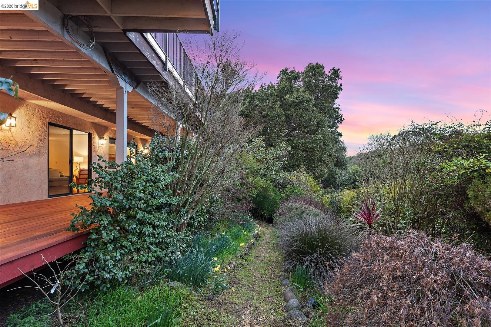 Detail Gallery Image 52 of 60 For 6065 Dimm Way, Richmond,  CA 94805 - 5 Beds | 4/1 Baths