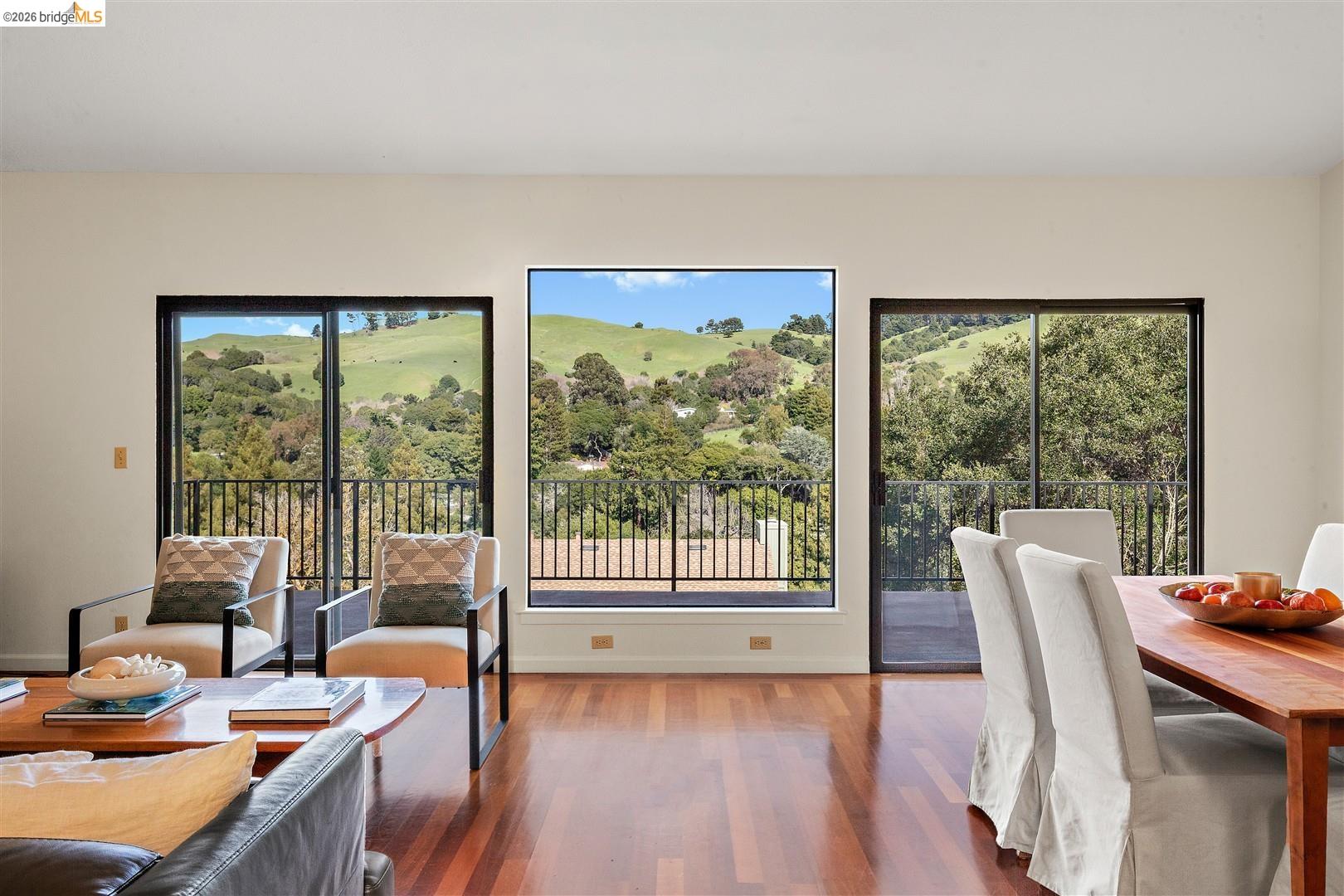 Detail Gallery Image 8 of 60 For 6065 Dimm Way, Richmond,  CA 94805 - 5 Beds | 4/1 Baths