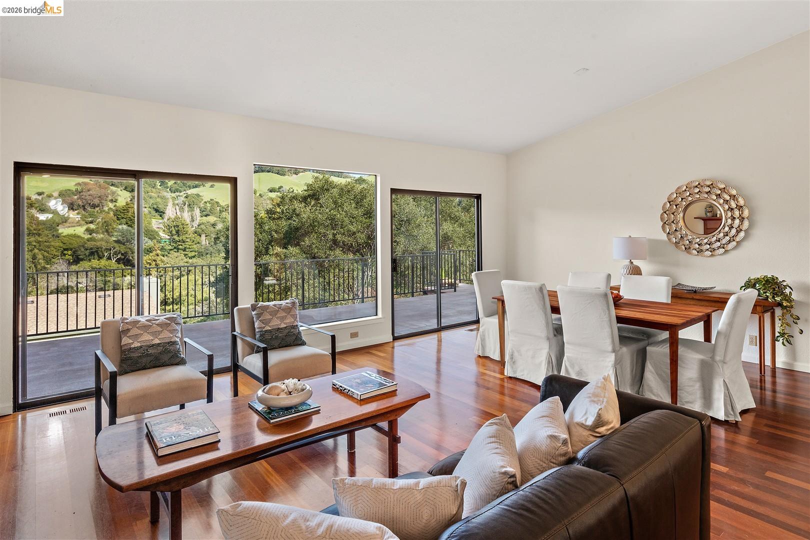 Detail Gallery Image 9 of 60 For 6065 Dimm Way, Richmond,  CA 94805 - 5 Beds | 4/1 Baths