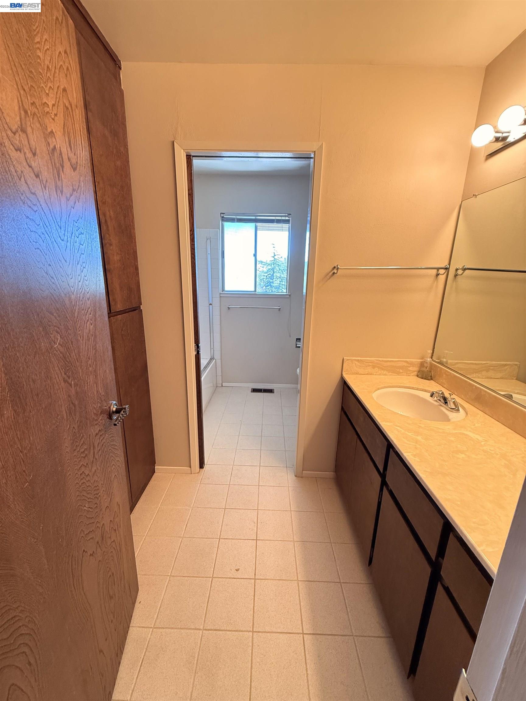 Detail Gallery Image 27 of 32 For 37 Pulido Ct, Danville,  CA 94526 - 4 Beds | 2 Baths