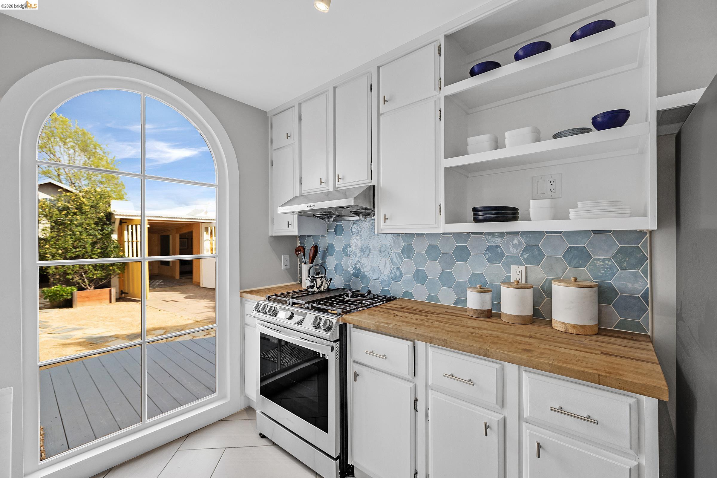 Detail Gallery Image 18 of 43 For 658 32nd St, Richmond,  CA 94804 - 2 Beds | 1 Baths