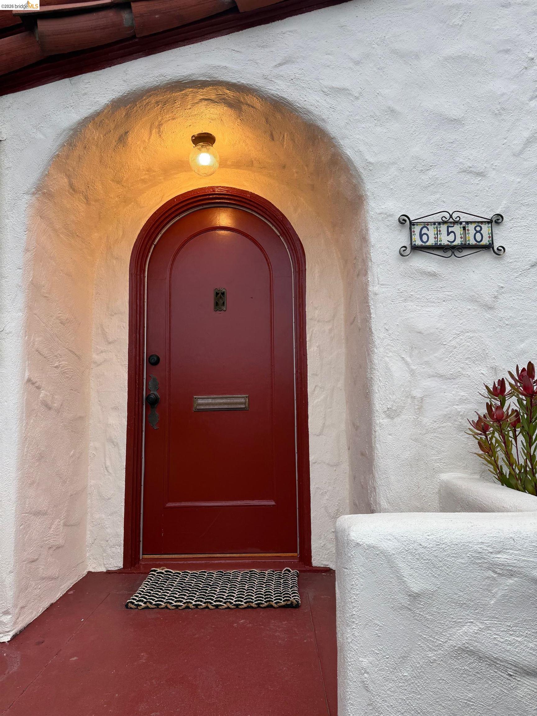 Detail Gallery Image 3 of 43 For 658 32nd St, Richmond,  CA 94804 - 2 Beds | 1 Baths