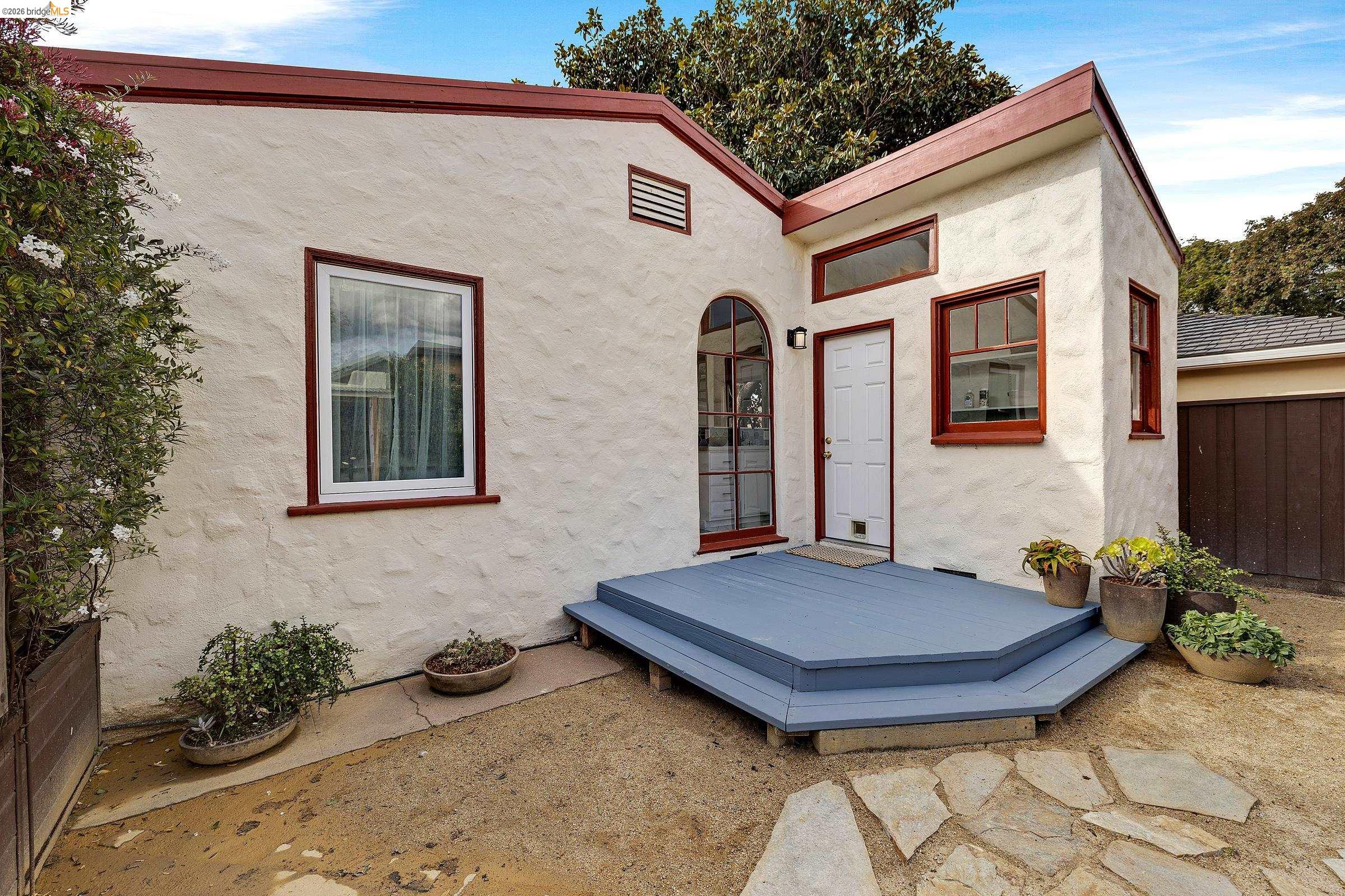 Detail Gallery Image 28 of 43 For 658 32nd St, Richmond,  CA 94804 - 2 Beds | 1 Baths