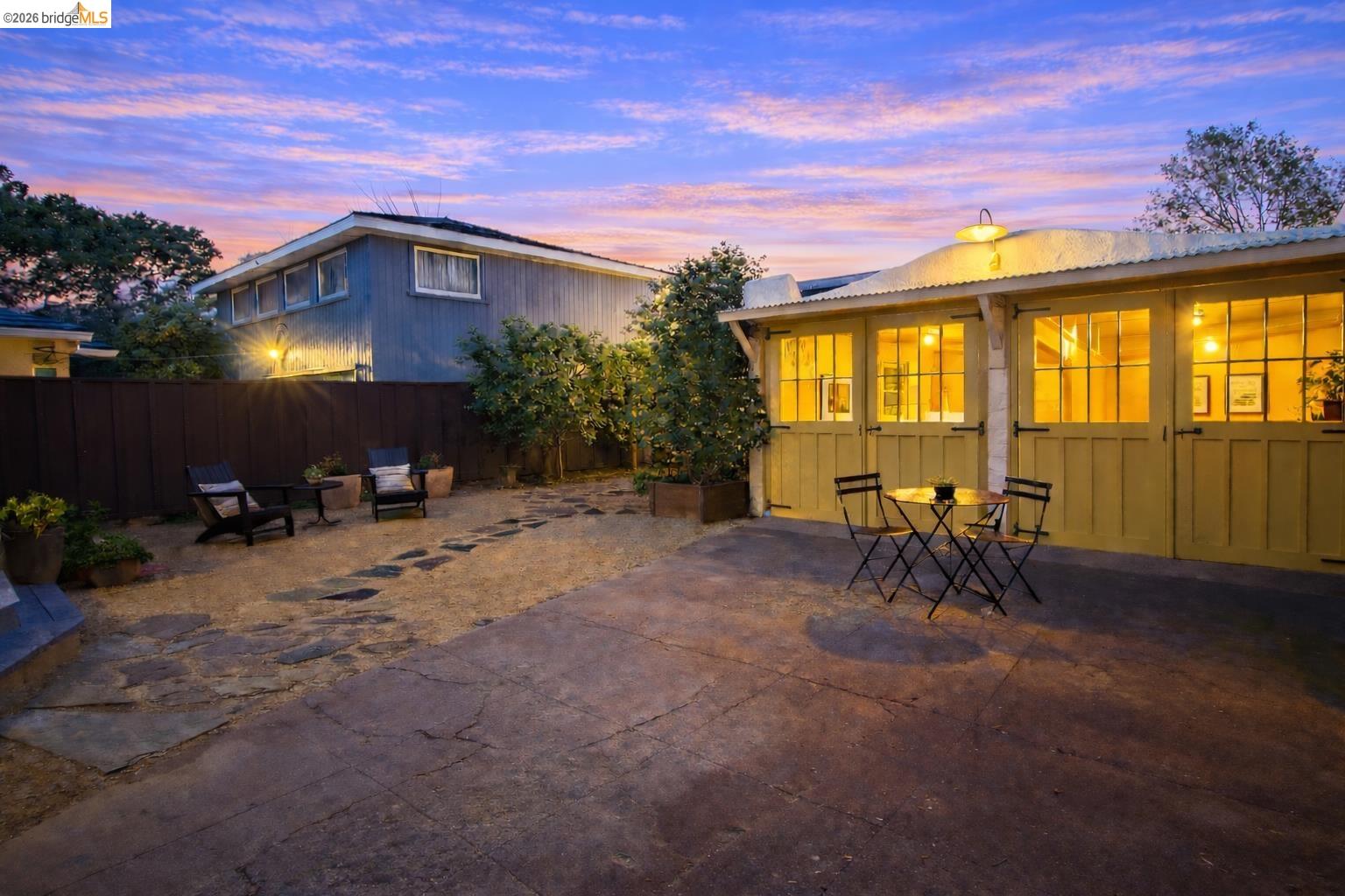 Detail Gallery Image 33 of 43 For 658 32nd St, Richmond,  CA 94804 - 2 Beds | 1 Baths