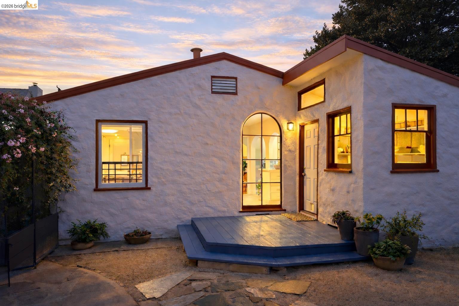 Detail Gallery Image 34 of 43 For 658 32nd St, Richmond,  CA 94804 - 2 Beds | 1 Baths