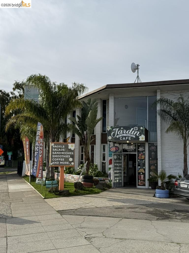 Detail Gallery Image 42 of 43 For 658 32nd St, Richmond,  CA 94804 - 2 Beds | 1 Baths