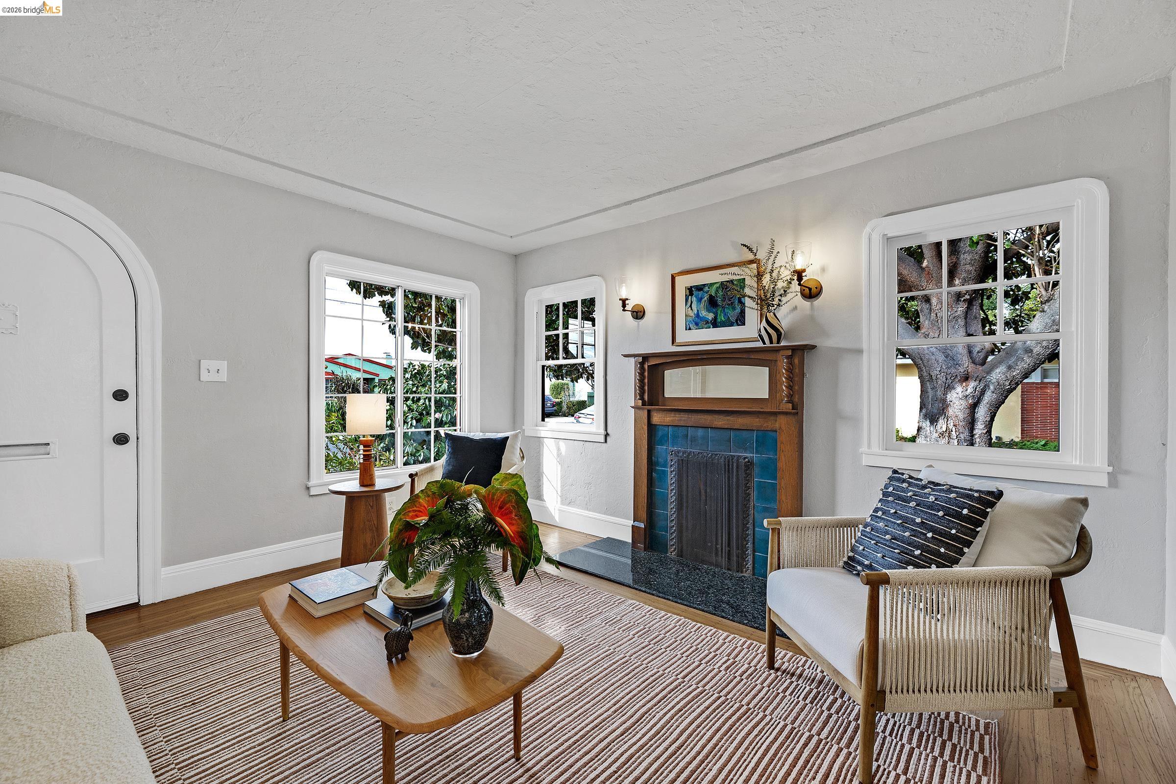 Detail Gallery Image 6 of 43 For 658 32nd St, Richmond,  CA 94804 - 2 Beds | 1 Baths