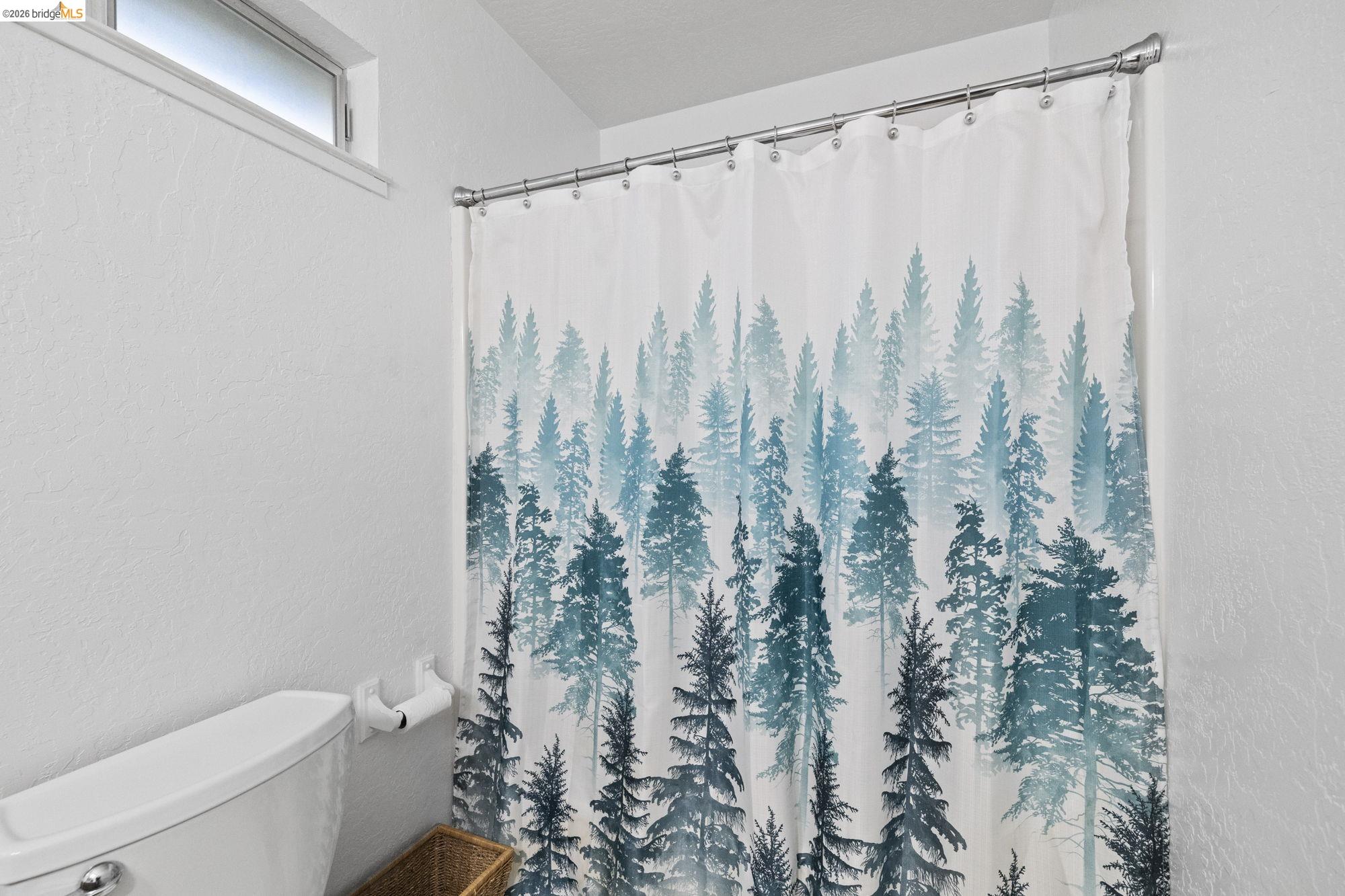 Detail Gallery Image 14 of 21 For 24021 Wakalu, Mi Wuk Village,  CA 95346 - 2 Beds | 2 Baths