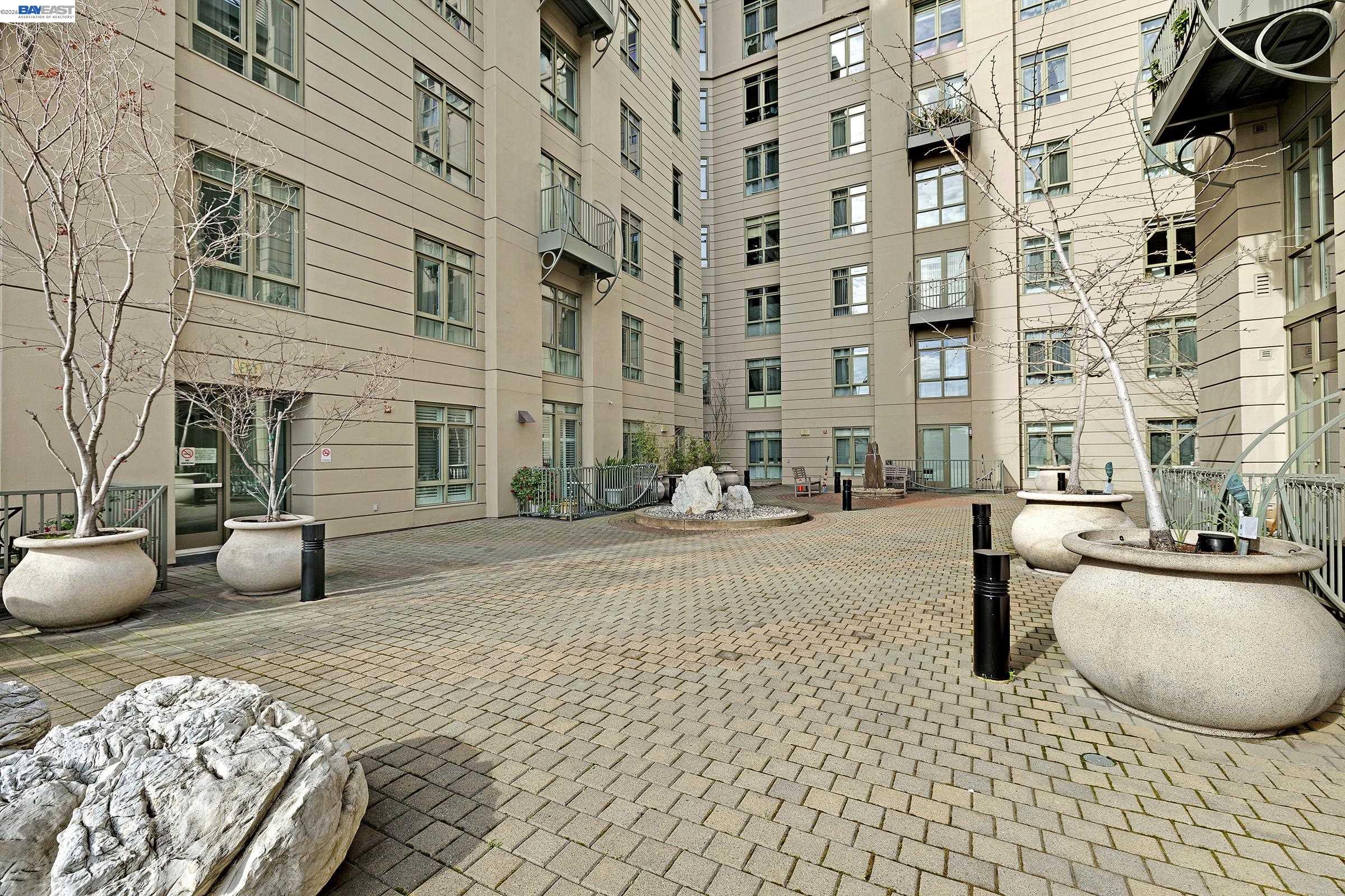 Detail Gallery Image 25 of 30 For 423 7th St #220,  Oakland,  CA 94607 - 1 Beds | 1 Baths