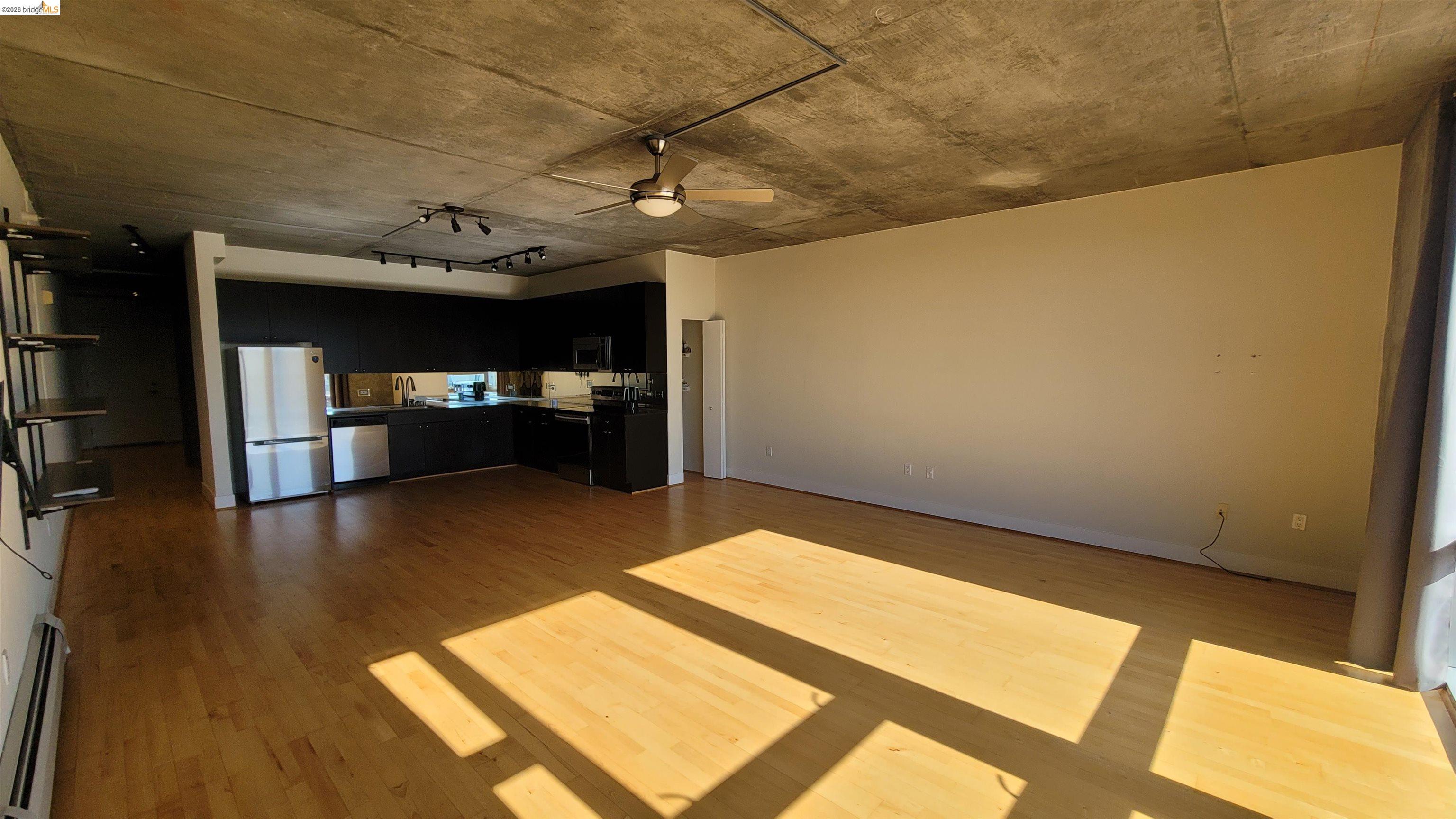 Detail Gallery Image 6 of 35 For 311 Oak St #735,  Oakland,  CA 94607 - 1 Beds | 1 Baths