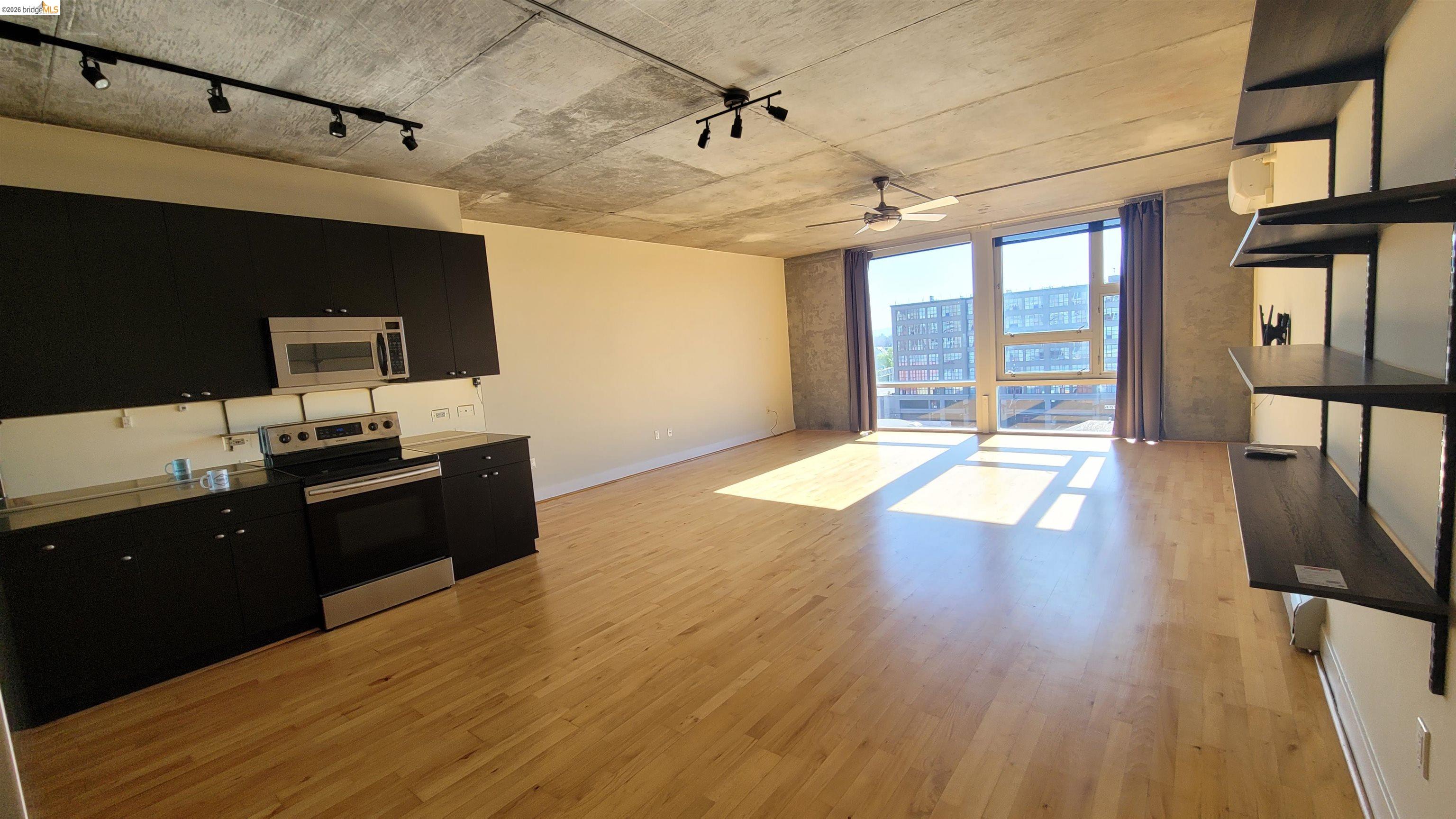 Detail Gallery Image 7 of 35 For 311 Oak St #735,  Oakland,  CA 94607 - 1 Beds | 1 Baths