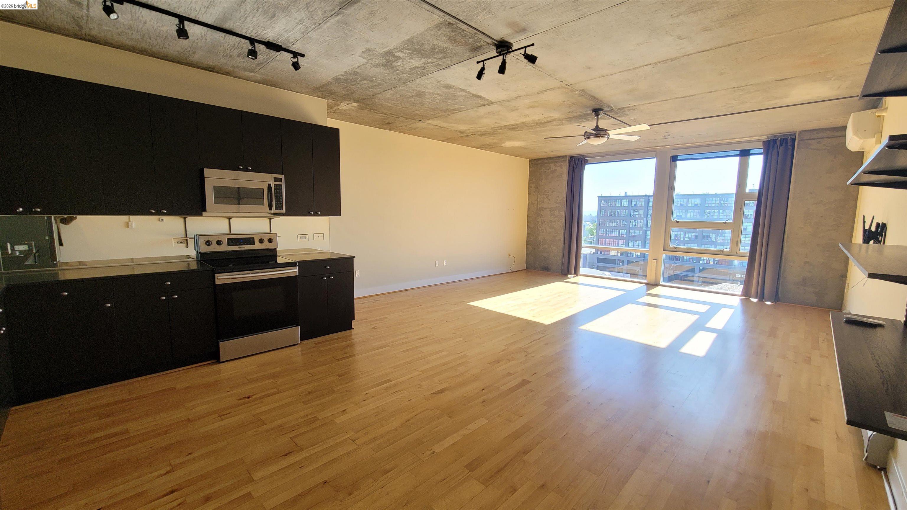 Detail Gallery Image 8 of 35 For 311 Oak St #735,  Oakland,  CA 94607 - 1 Beds | 1 Baths