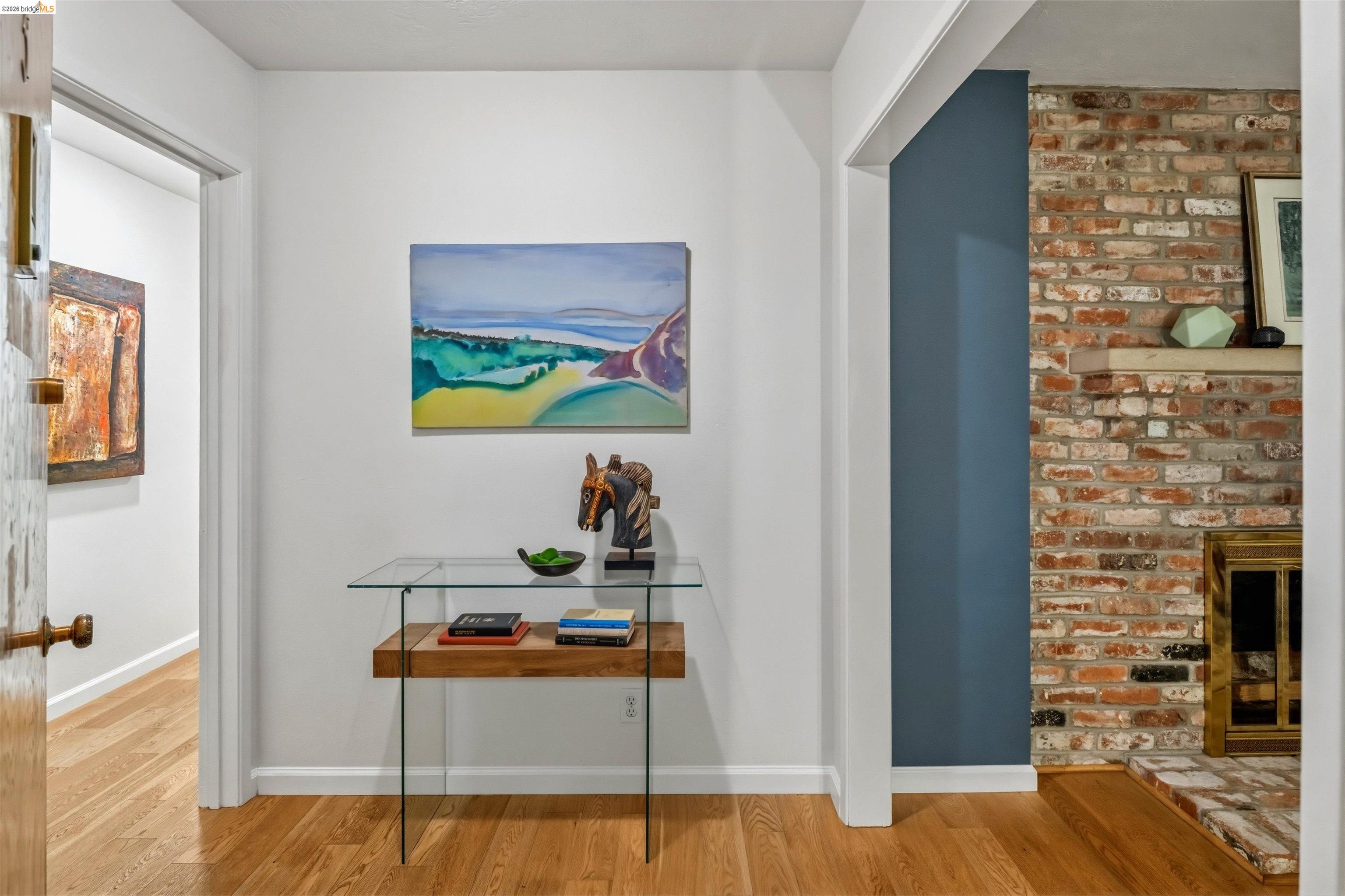 Photo #4: 41125123 Listing: Photo #4